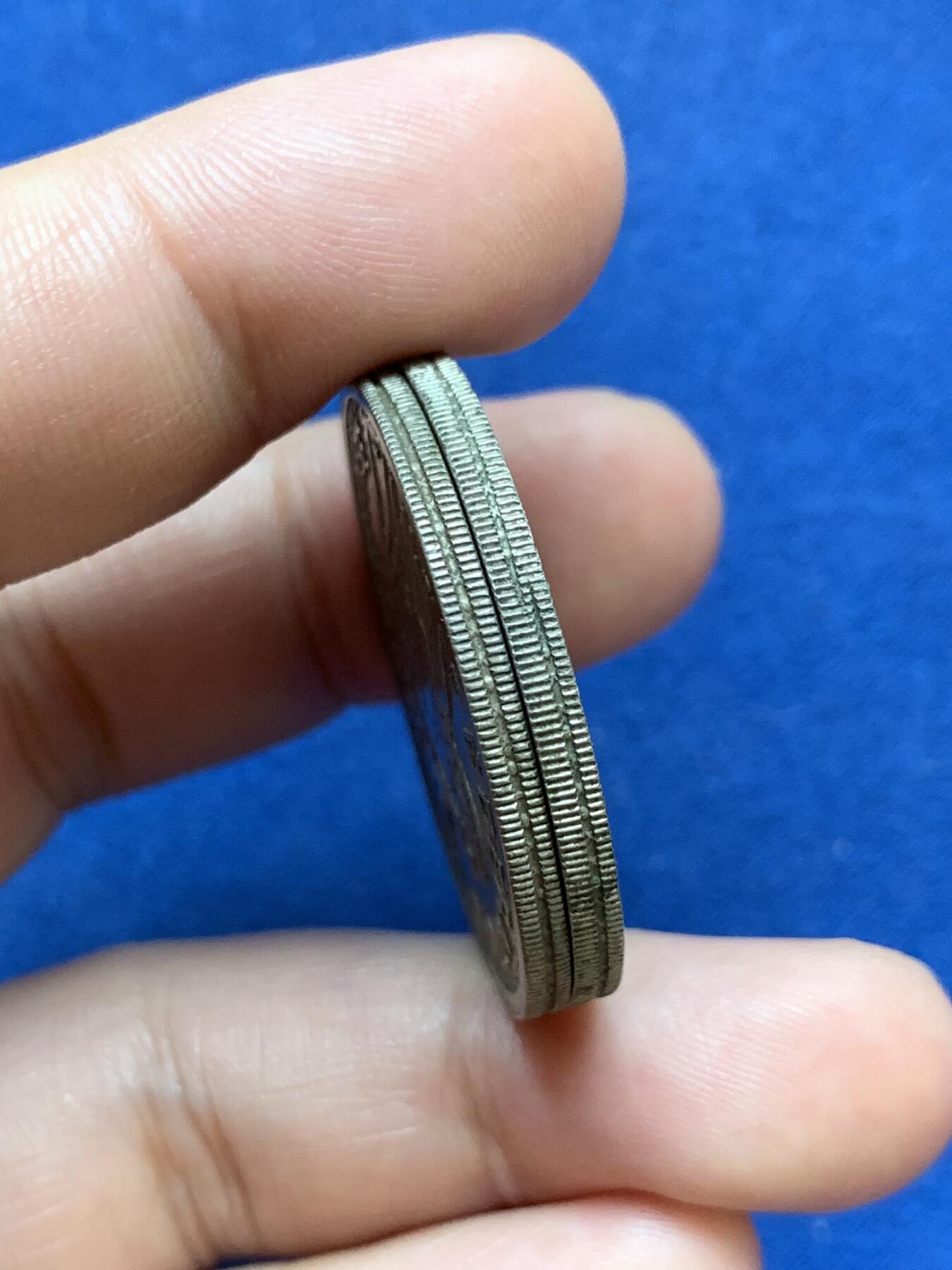 《竞宝斋》第295场- 周日，周一  2场连拍 （全场包邮） 两枚一组 法属印支1946/1947年1皮亚斯特镍币 细节见图