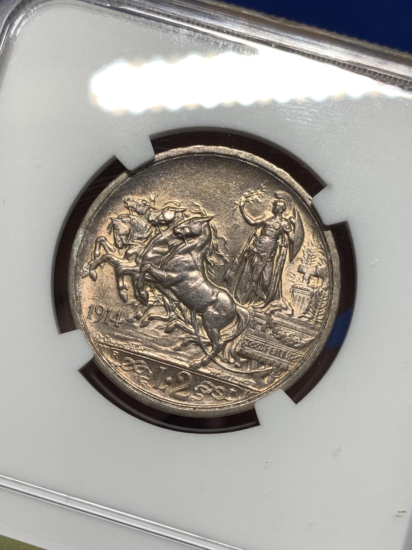 《竞宝斋》第295场- 周日，周一  2场连拍 （全场包邮） NGC AU58 意大利1914年埃曼努埃莱三世四驾马车2里拉