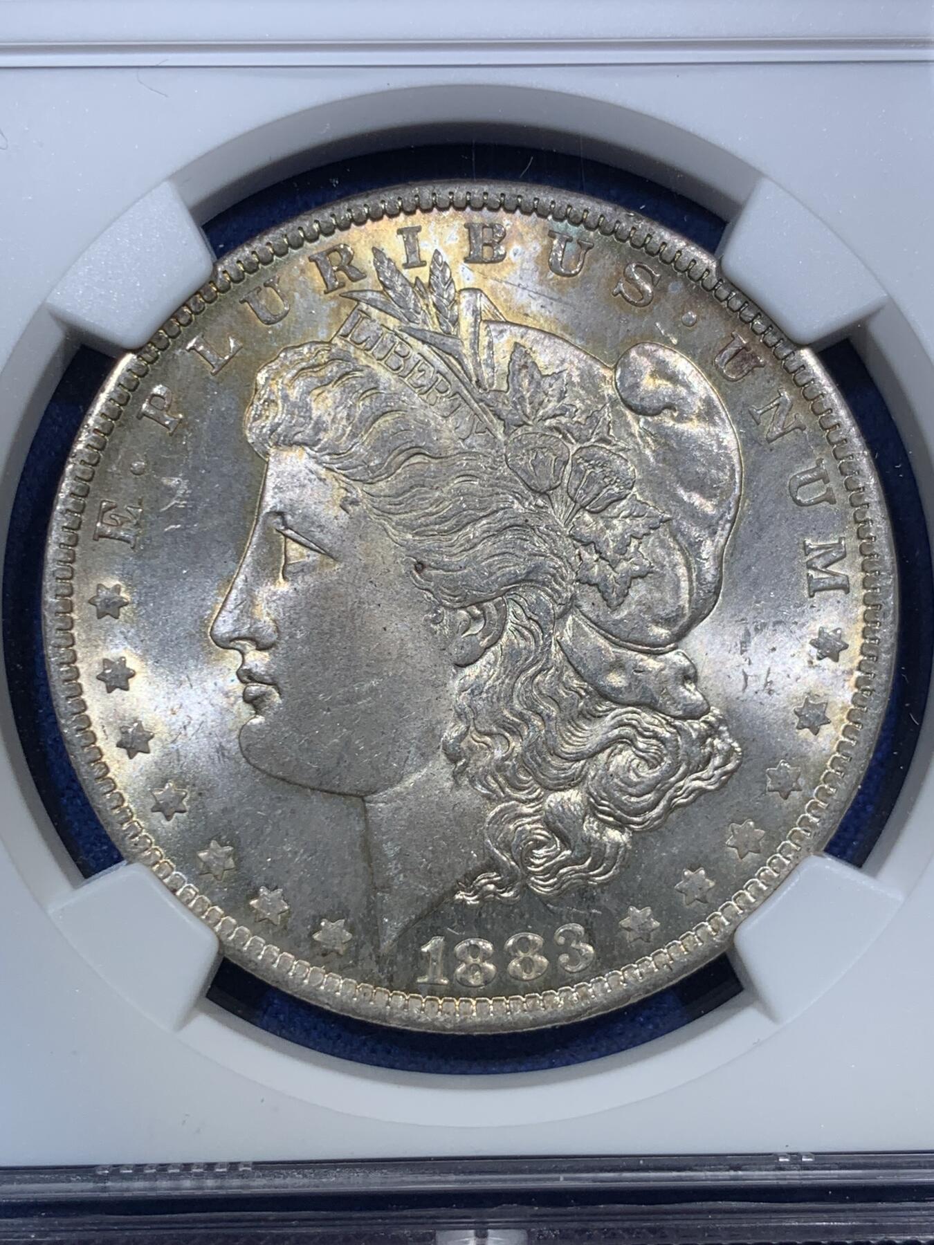 《竞宝斋》第295场- 周日，周一  2场连拍 （全场包邮） NGC MS63 美国1883-O 摩根1美元银币 双面转光流畅生动，保持着百年前的光泽，两面带有月牙包浆，63中战斗机。