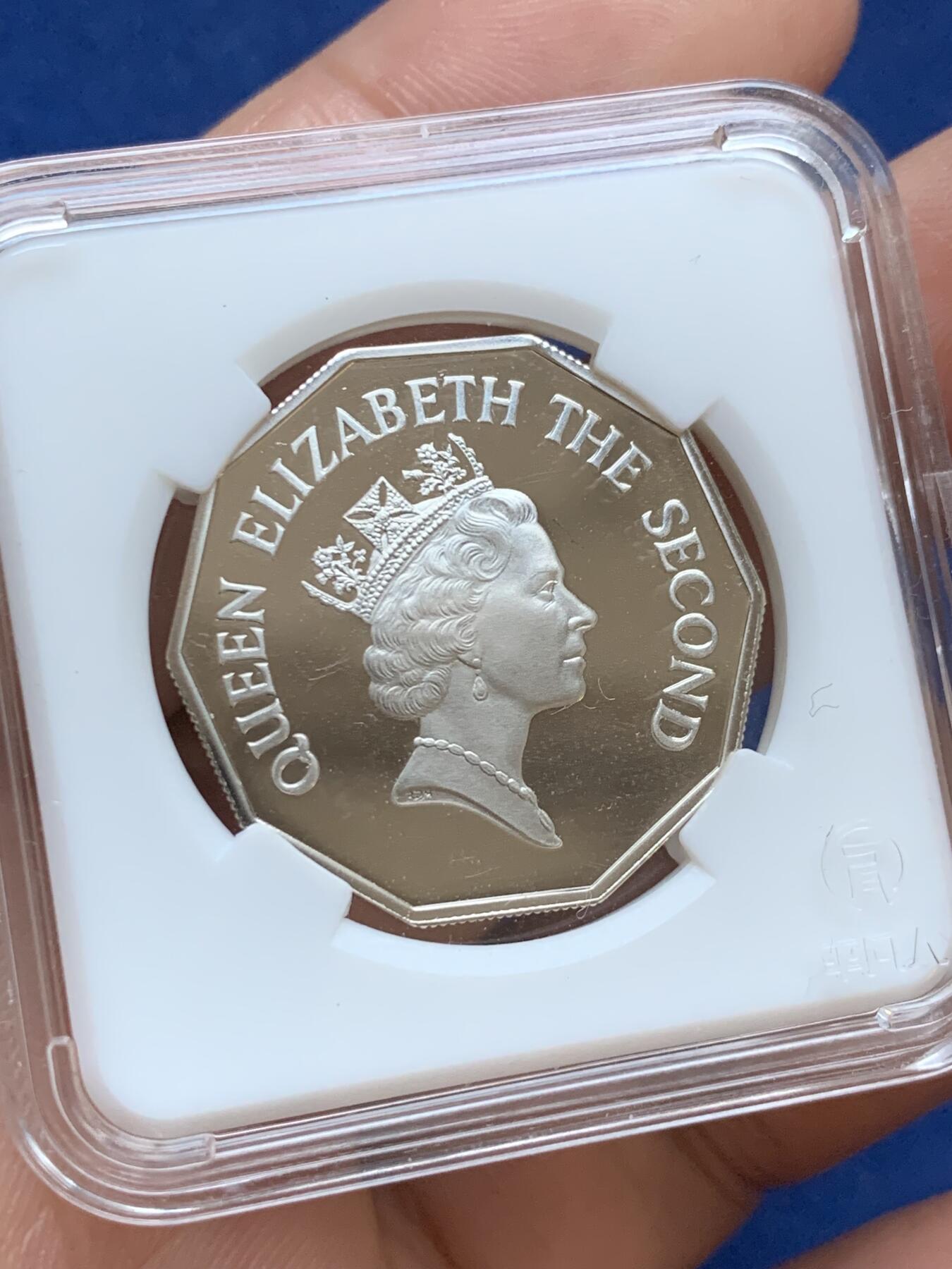 《竞宝斋》第295场- 周日，周一  2场连拍 （全场包邮） 伯利兹1990年1元硬币精制银版  十边形  币面非常干净  帆船主题  富兰克林造币厂铸造 非常少见