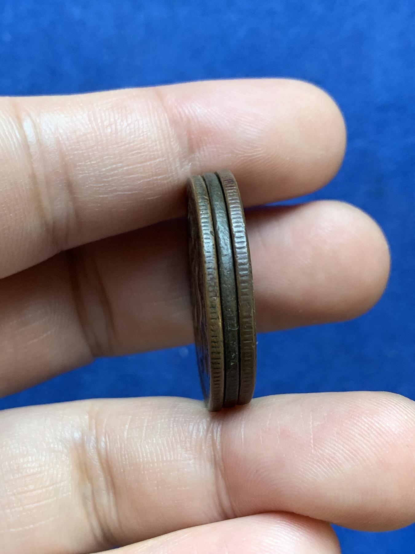 《竞宝斋》第295场- 周日，周一  2场连拍 （全场包邮） 3枚一组 西藏铜元 细节见图