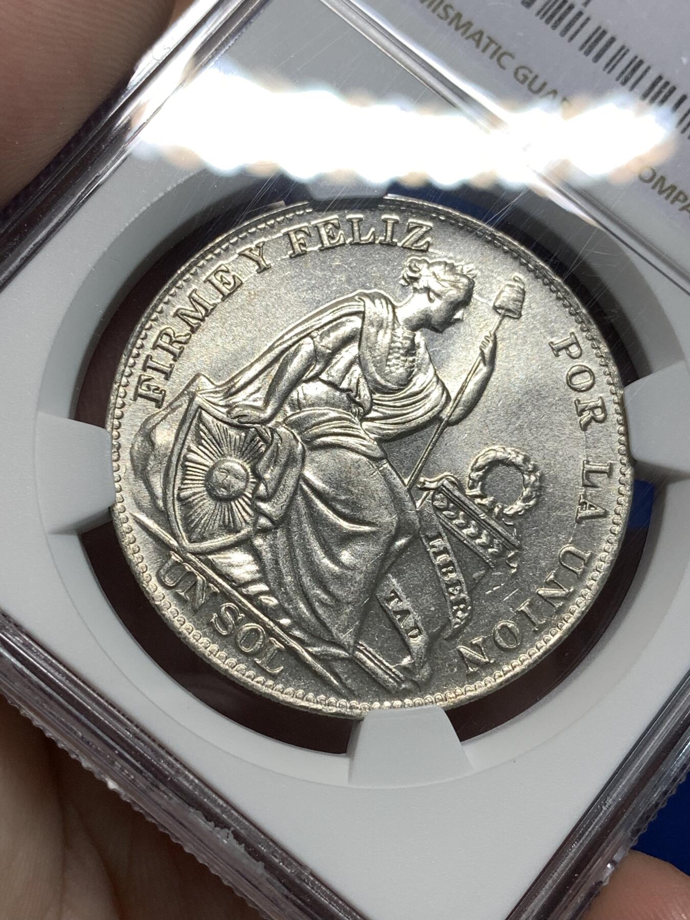 《竞宝斋》第295场- 周日，周一  2场连拍 （全场包邮） NGC MS62 秘鲁1934年坐人女神1索尔大银币 热门南美主币