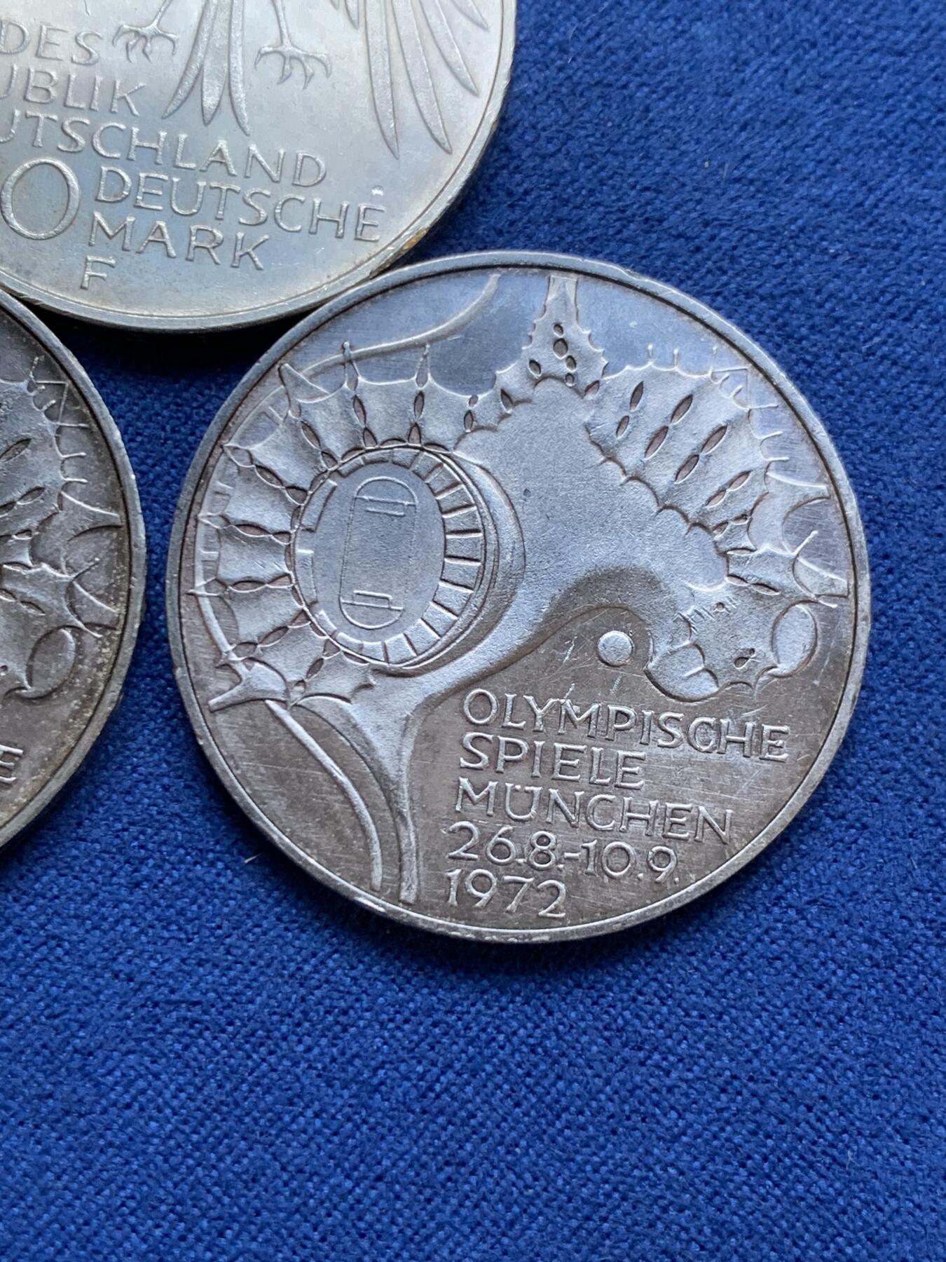 《竞宝斋》第295场- 周日，周一  2场连拍 （全场包邮） 3枚一组 德国1972年10马克银币 不同厂别