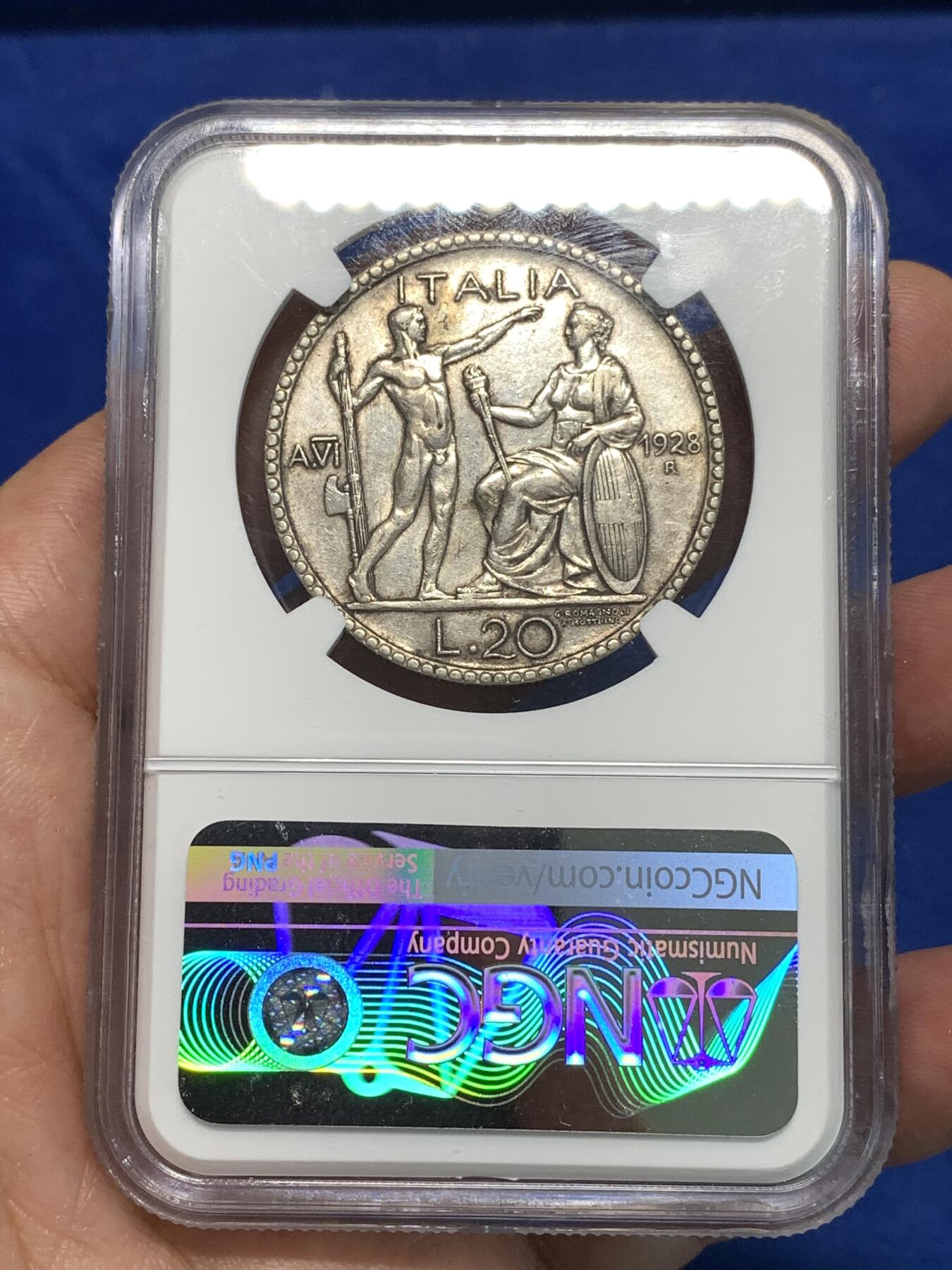 《竞宝斋》第295场- 周日，周一  2场连拍 （全场包邮） NGC AU53 意大利1928年裸男20里拉银币 经典造型 稀少年份