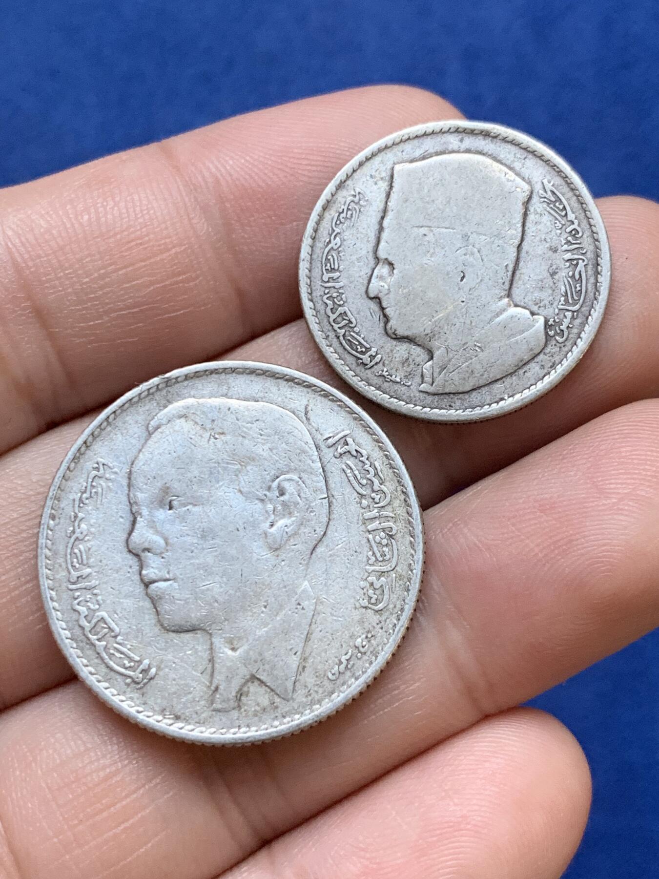 《竞宝斋》第295场- 周日，周一  2场连拍 （全场包邮） 两枚一组 摩洛哥1965年5迪拉姆+1960年1迪拉姆银币