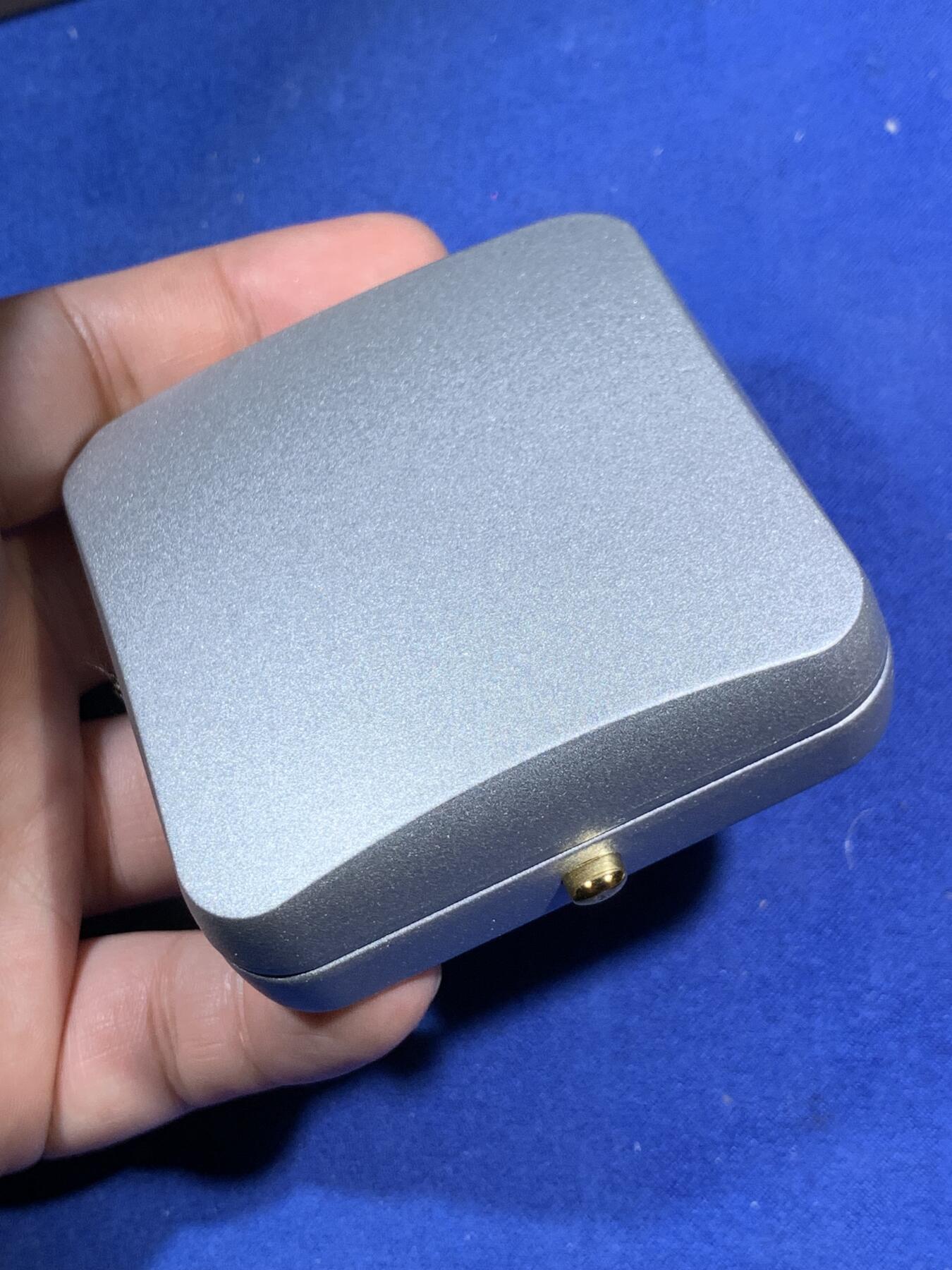 《竞宝斋》第295场- 周日，周一  2场连拍 （全场包邮） 中国台湾省2006年高速铁路通车纪念银币1盎司大银币 盒证齐全台湾省地图精美