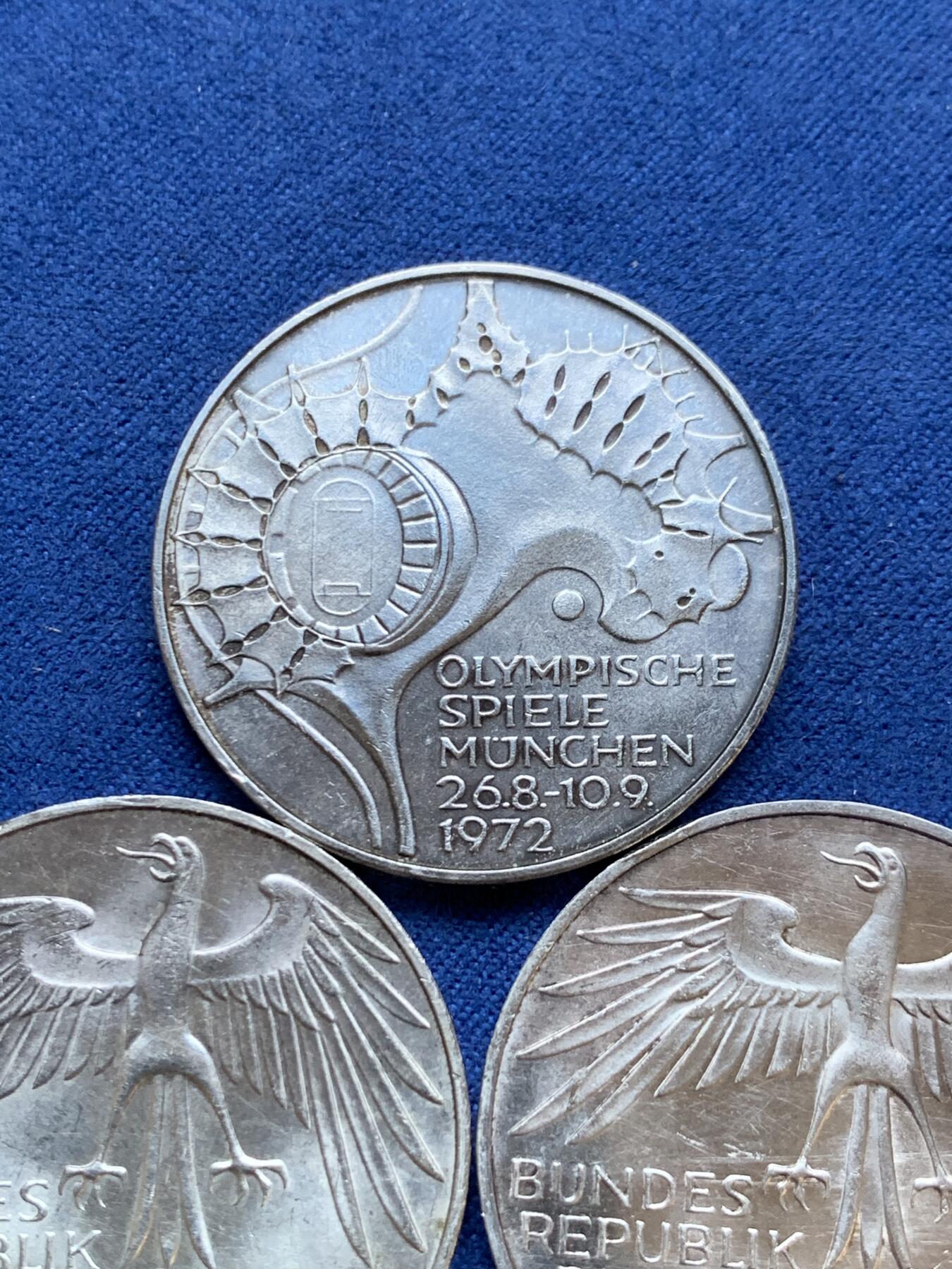 《竞宝斋》第295场- 周日，周一  2场连拍 （全场包邮） 3枚一组 德国1972年10马克银币 不同厂别