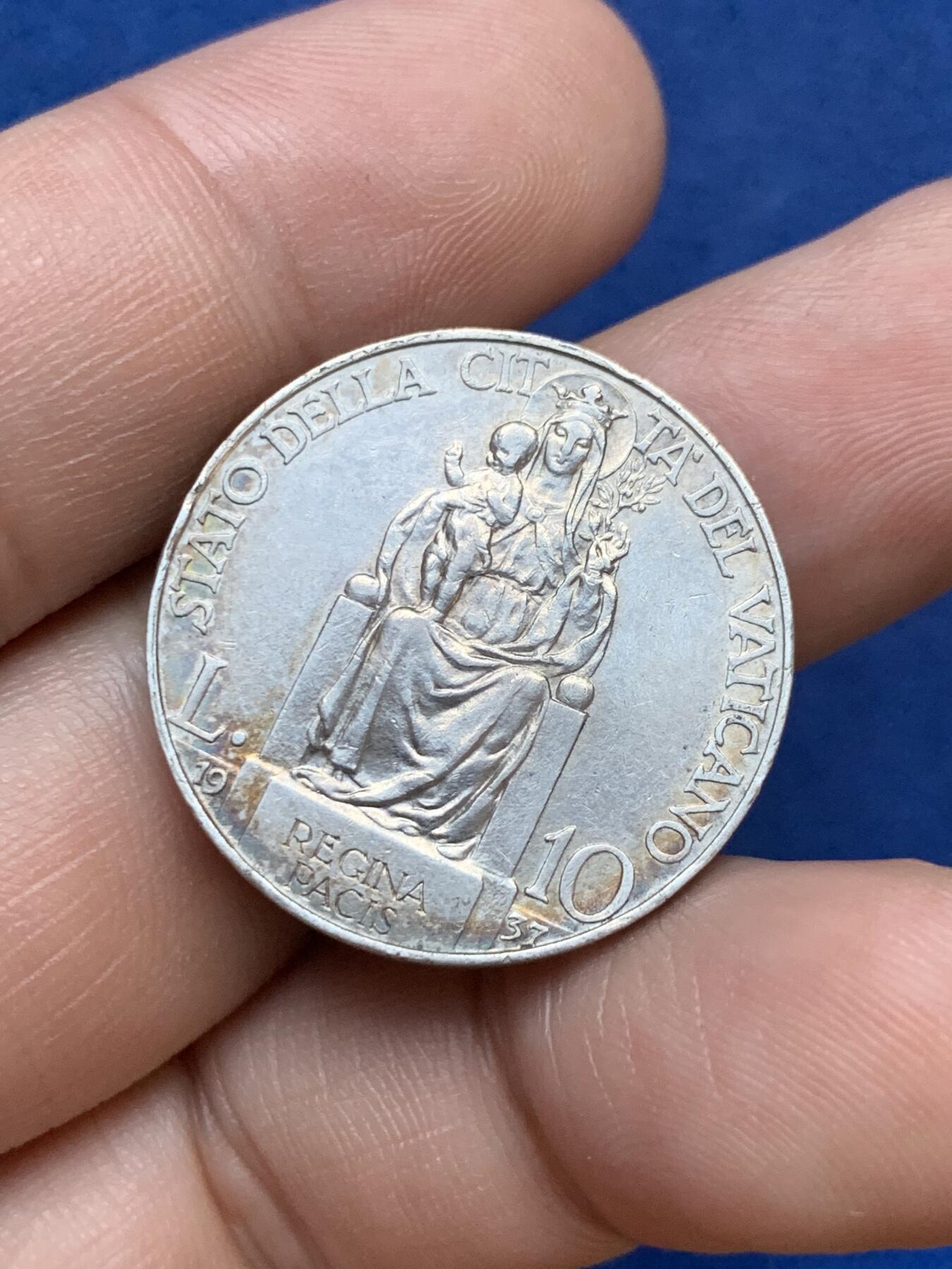 《竞宝斋》第295场- 周日，周一  2场连拍 （全场包邮） 梵蒂冈 1937年 10里拉 银币 原味包浆 发行量四万枚