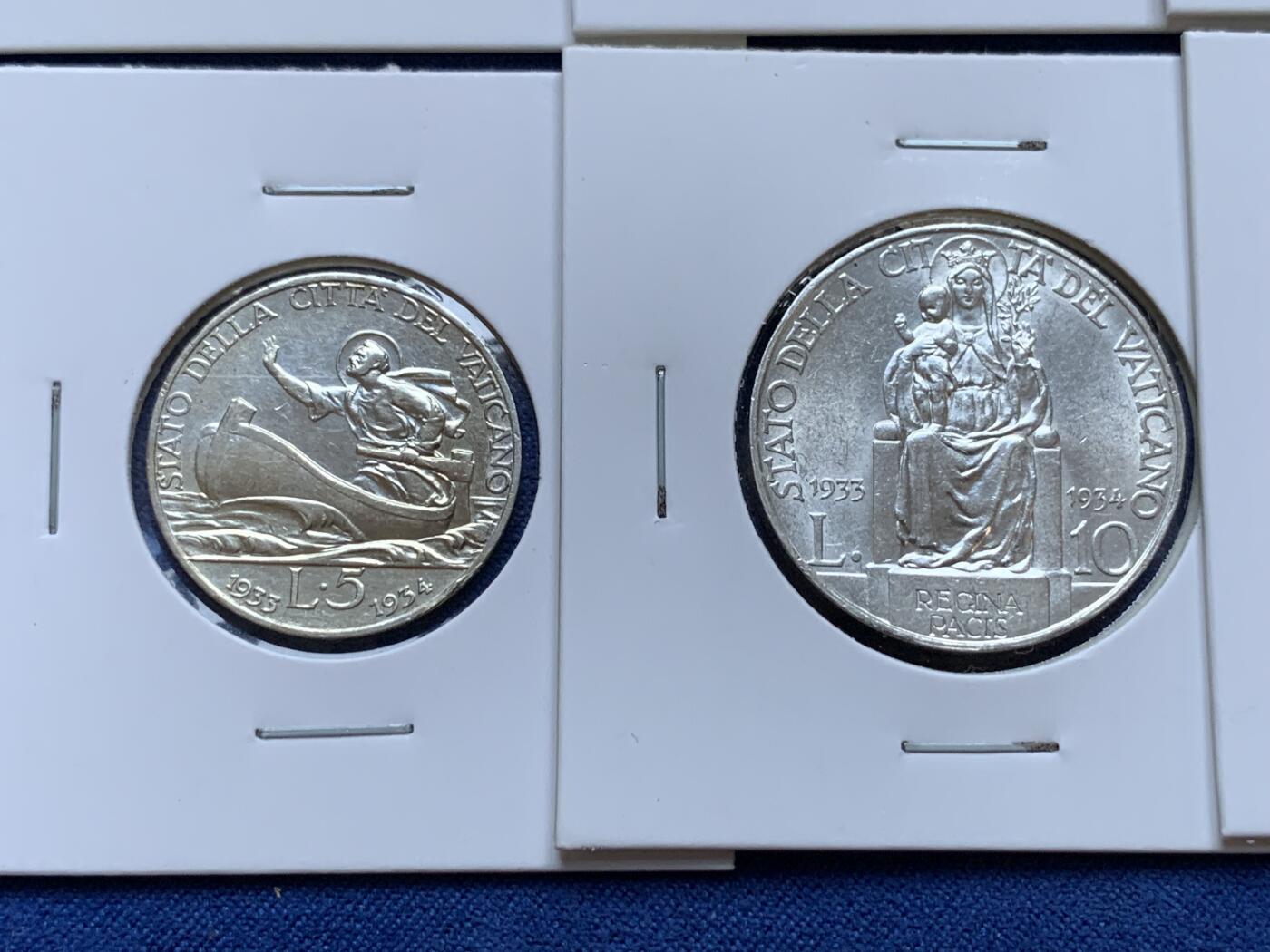 《竞宝斋》第295场- 周日，周一  2场连拍 （全场包邮） 8枚一组 梵蒂冈教皇国1933-34年8枚套 少见双年份版（含两银）