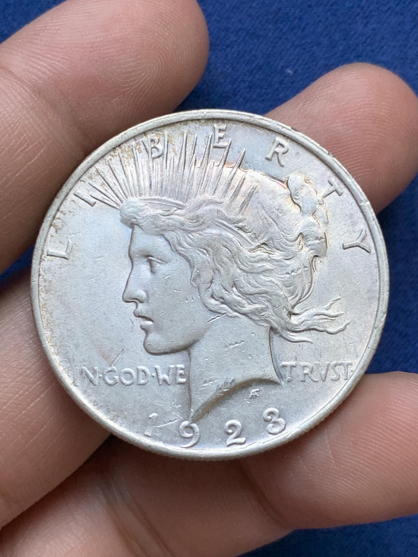 《竞宝斋》第295场- 周日，周一  2场连拍 （全场包邮） 美国1923年1元和平鸽银币 好品