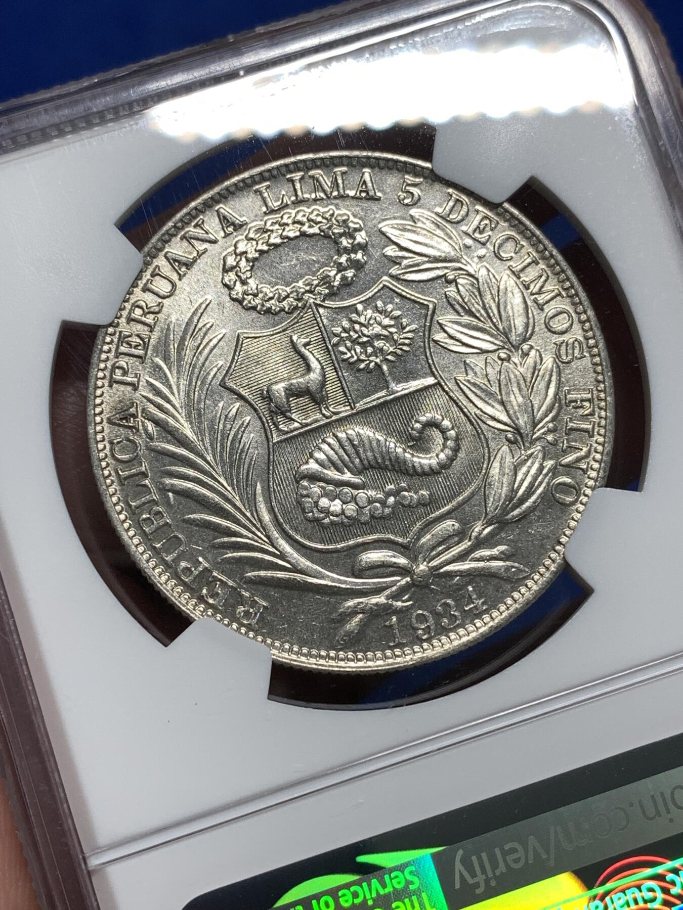 《竞宝斋》第295场- 周日，周一  2场连拍 （全场包邮） NGC MS62 秘鲁1934年坐人女神1索尔大银币 热门南美主币