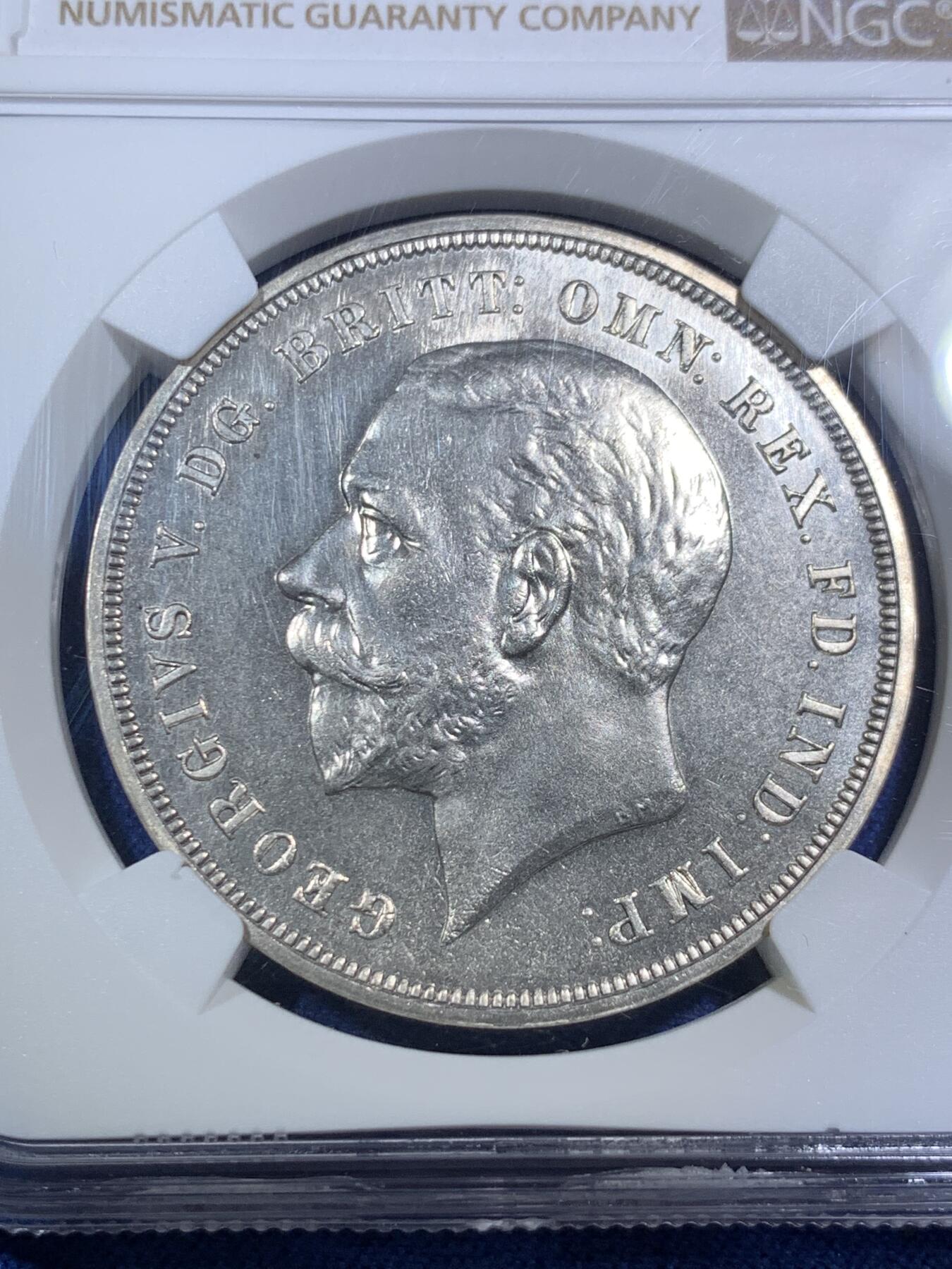 《竞宝斋》第295场- 周日，周一  2场连拍 （全场包邮） NGC SP64 SP版本早期精打 英国1935年乔治五世马剑克朗银币 状态一流