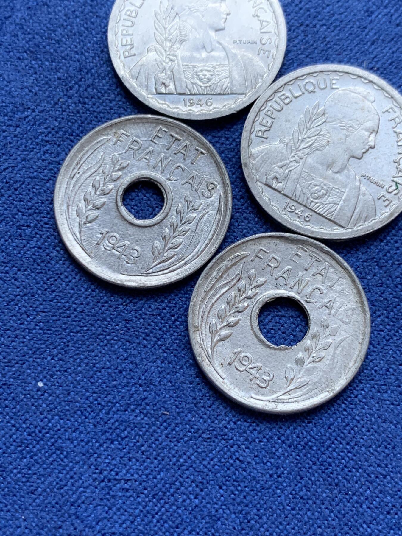 《竞宝斋》第295场- 周日，周一  2场连拍 （全场包邮） 4枚一组 法属印支1946年5分铝币两枚+法属印支1943年1分铝币两枚