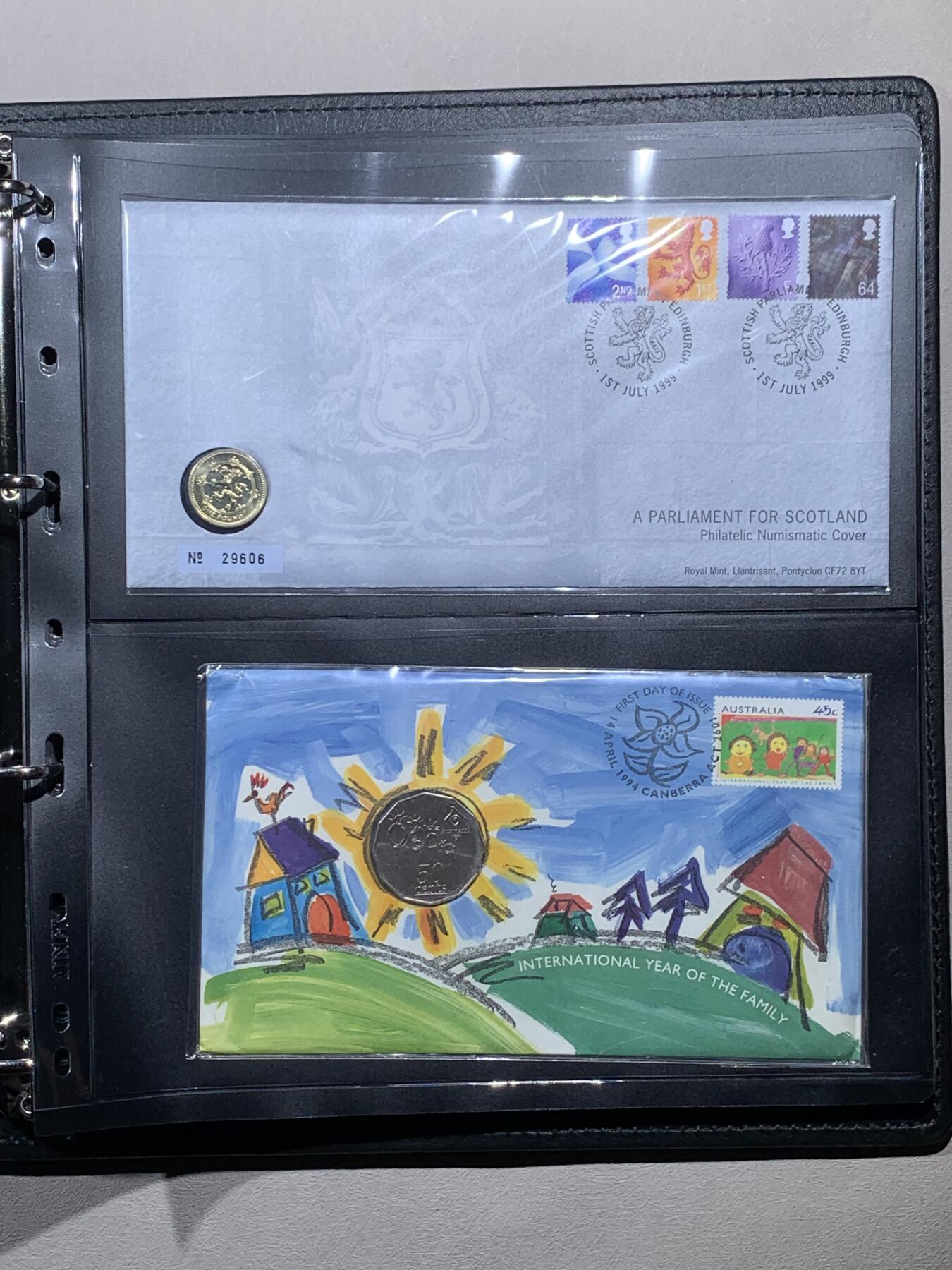 《竞宝斋》第295场- 周日，周一  2场连拍 （全场包邮） 全新邮币封册 含′6个邮币封！