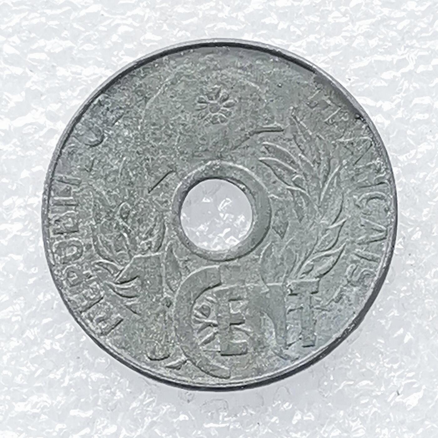 海外回流1元起拍小铺 各国钱币散币场 第14期 法属印度支那1941年自由帽1分锌币