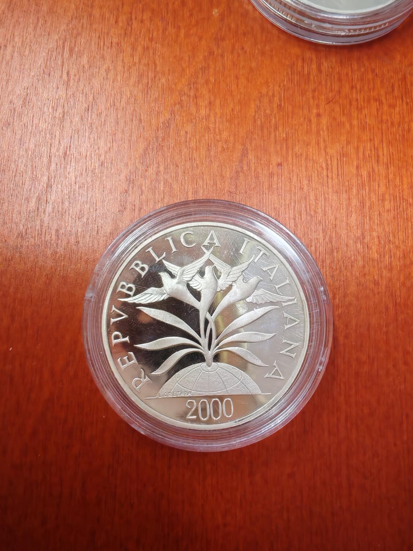 长老汇龙年精选第十九场拍卖 2000意大利千禧年之天空与和平10000里拉精制银币，7000枚