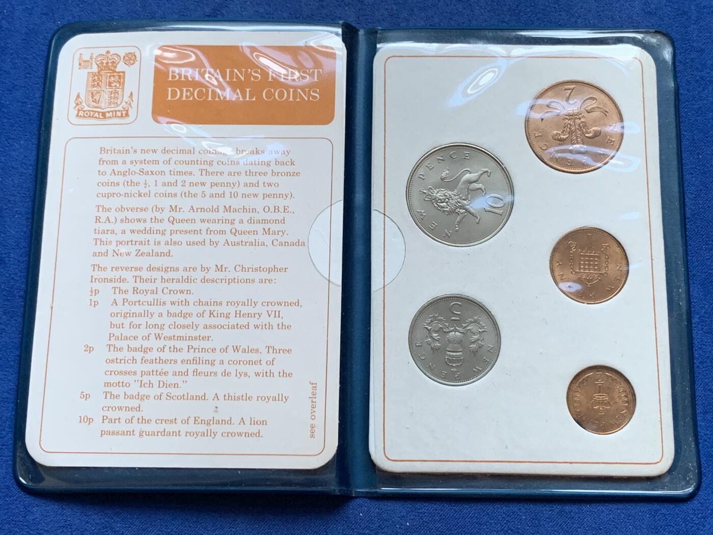 《竞宝斋》第295场- 周日，周一  2场连拍 （全场包邮） 英国套币5枚装 册装 细节见图