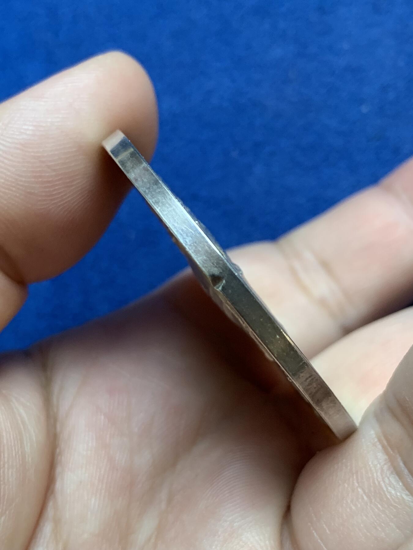 《竞宝斋》第295场- 周日，周一  2场连拍 （全场包邮） JACOT-GUILLARMOD 1899年瑞士沃州射击节银章 直径45mm 重量39g 品种罕见 高点和底光极好！ 边有一小磕