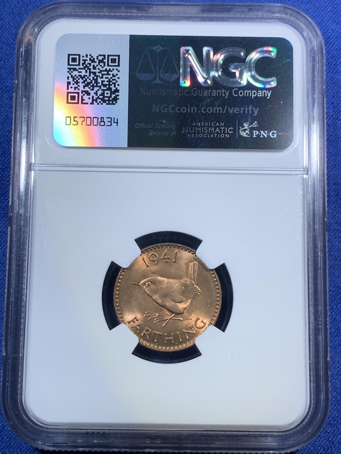 《竞宝斋》第295场- 周日，周一  2场连拍 （全场包邮） NGC MS64RB 英国1941年乔治六世法新铜币 小鸟可爱，铜光犀利，正面冷色调包浆动人