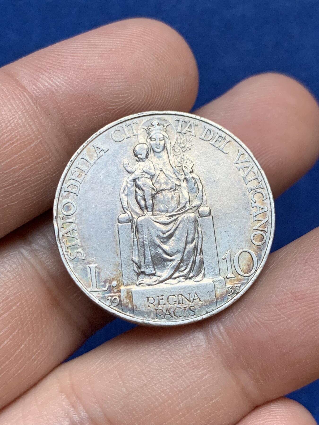 《竞宝斋》第295场- 周日，周一  2场连拍 （全场包邮） 梵蒂冈 1937年 10里拉 银币 原味包浆 发行量四万枚