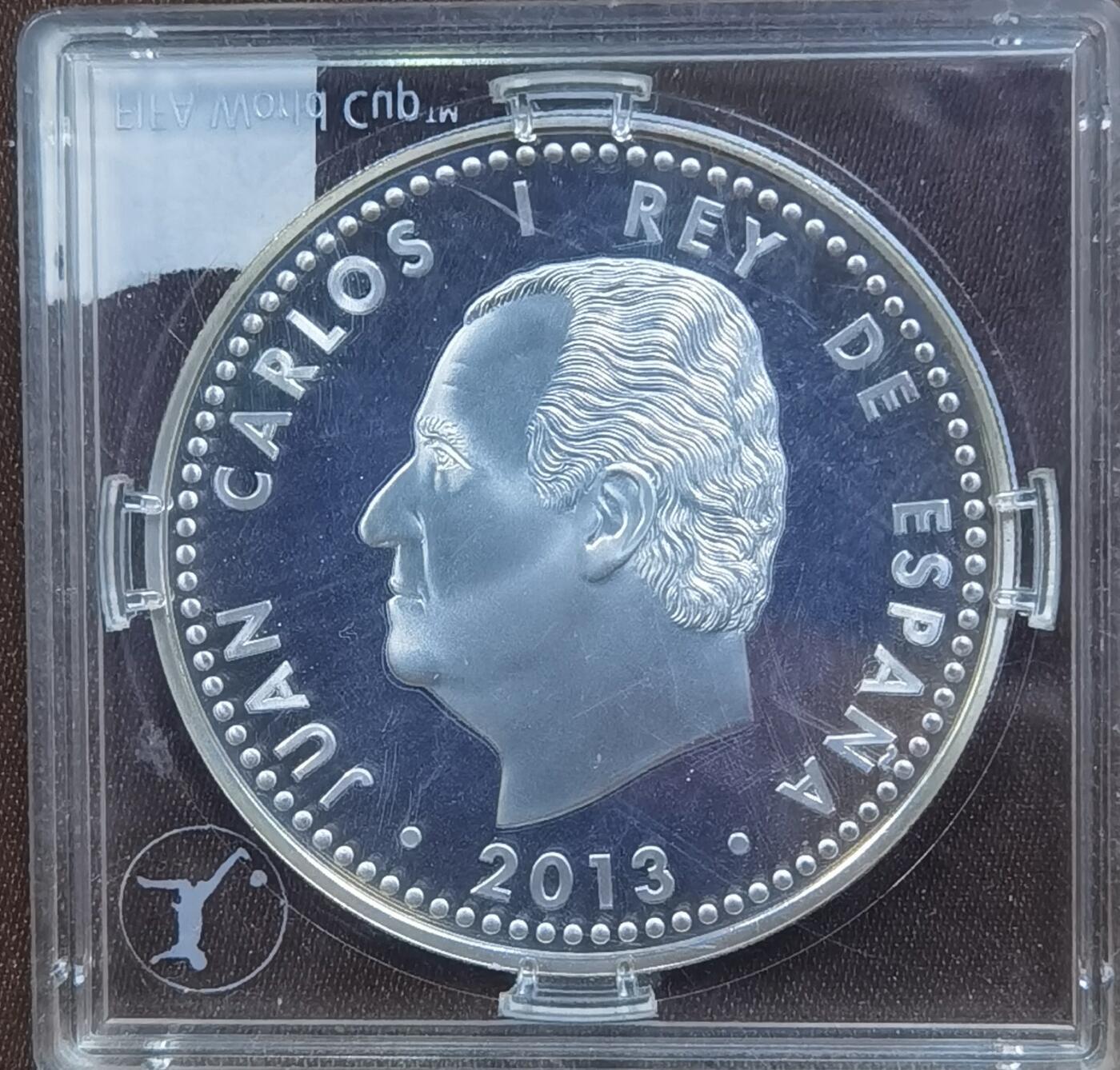 北京马甸外国币专卖微拍第124期，外国金银币专场，陆续上新，欢迎关注 西班牙2013年10欧元精制纪念银币.巴西2014世界杯.重量27克，成色925