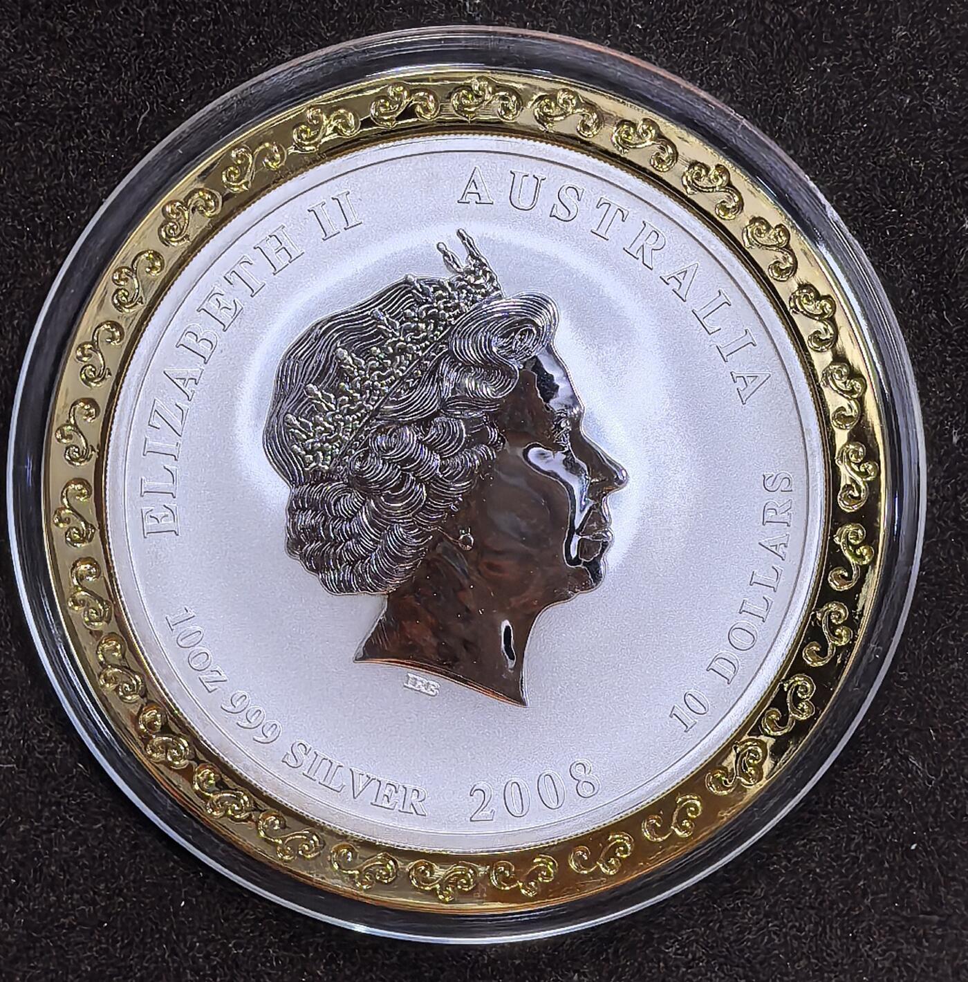 北京马甸外国币专卖微拍第124期，外国金银币专场，陆续上新，欢迎关注 非常漂亮的豪华包装2008年澳大利亚10盎司彩色生肖鼠银币，馈赠亲友，收藏两相宜