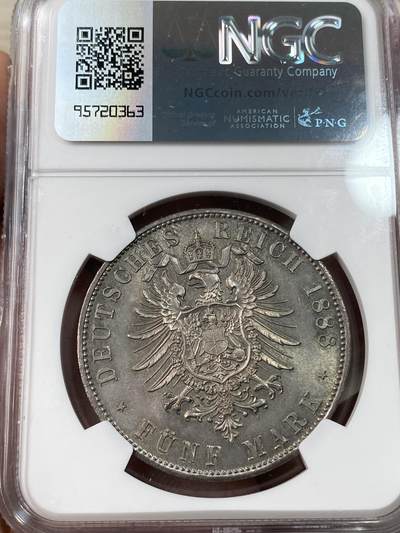 NGC MS63 1888年德国巴伐利亚奥拓短翅流通5马克 短翅系列的难点之一，单年发行于短翅最具代表性的1888年，六万多枚的发行量在充分流通后所剩好品寥寥无几，此枚购于德国老藏家之手，原味青色绸缎光，细节锋利，NGC亚军分。