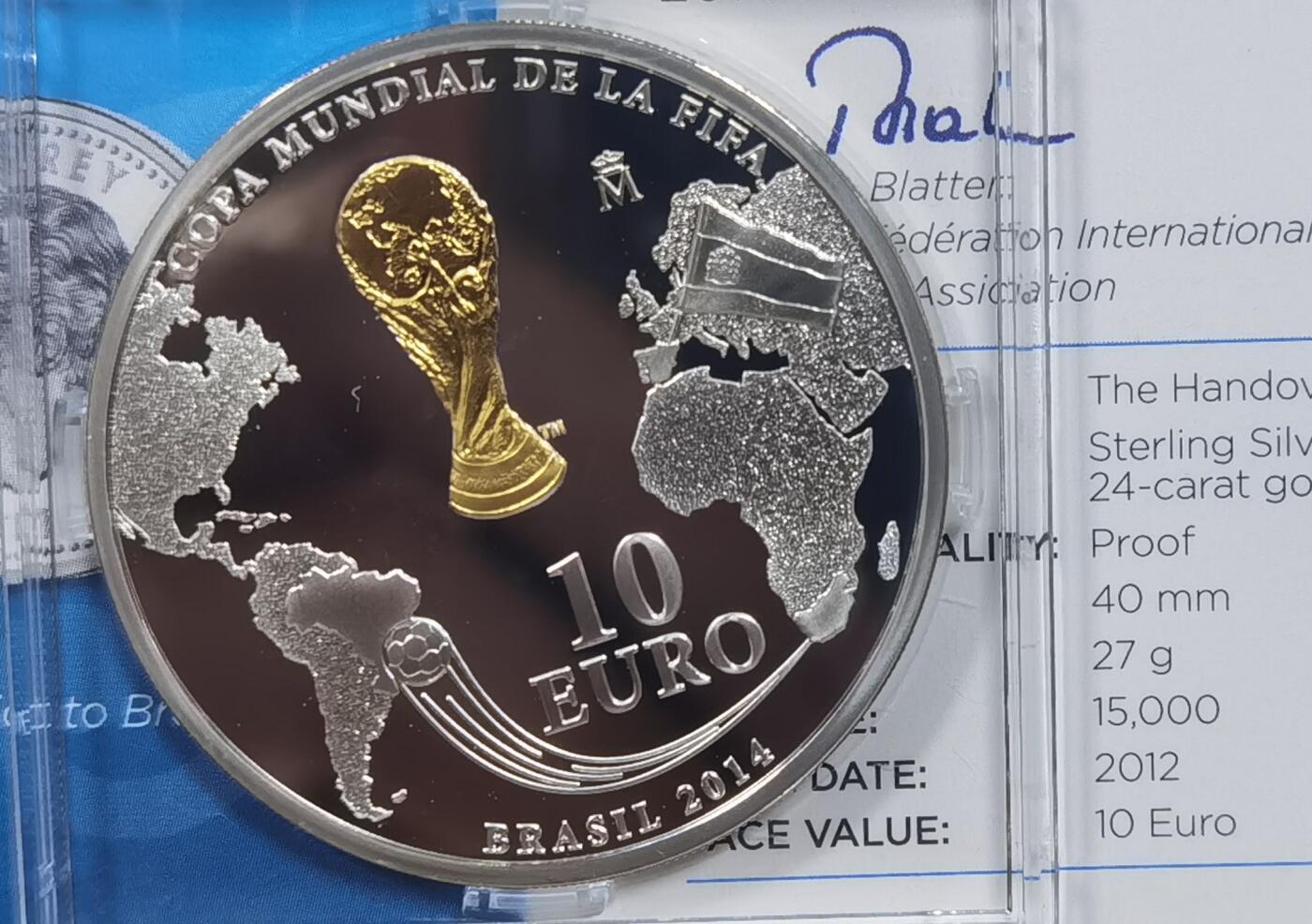 北京马甸外国币专卖微拍第124期，外国金银币专场，陆续上新，欢迎关注  西班牙2012年10欧元镀金精制纪念银币.巴西2014世界杯.重量27克，成色925