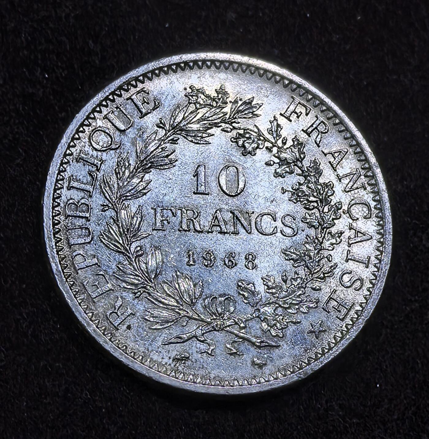 北京马甸外国币专卖微拍第124期，外国金银币专场，陆续上新，欢迎关注 1968年法国10法郎银币