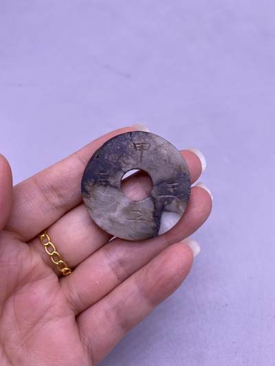 老和田玉璧，尺寸3.4厘米，品相如图，300包快递 - 老和田玉璧，尺寸3.4厘米，品相如图，300包快递