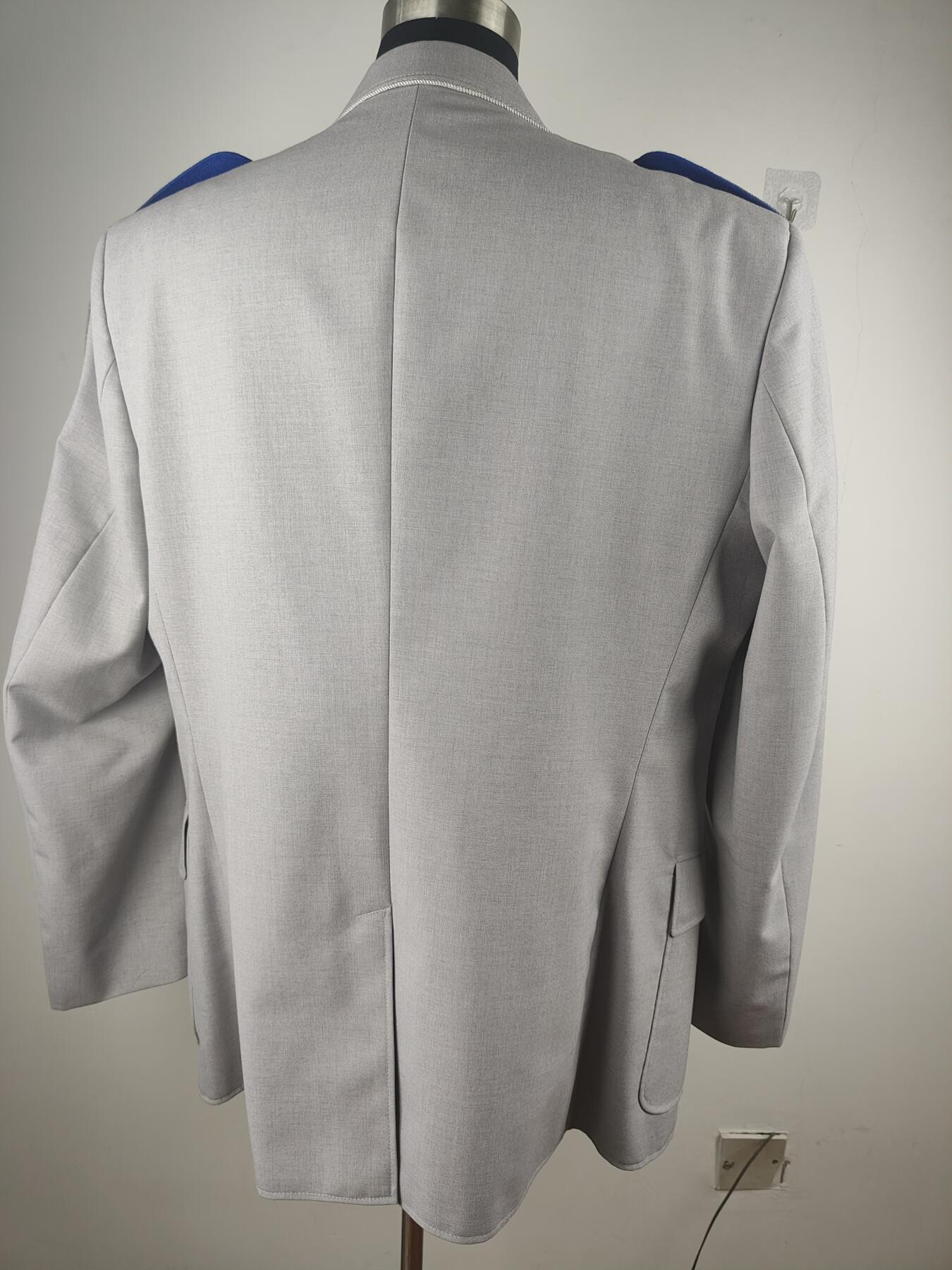 全场0元起拍 第181期 咸鱼国勋章拍卖专场 8月11日（周日）下午6：00开始 西德陆军中校常服 肩宽50 胸围116 衣长84 袖长66