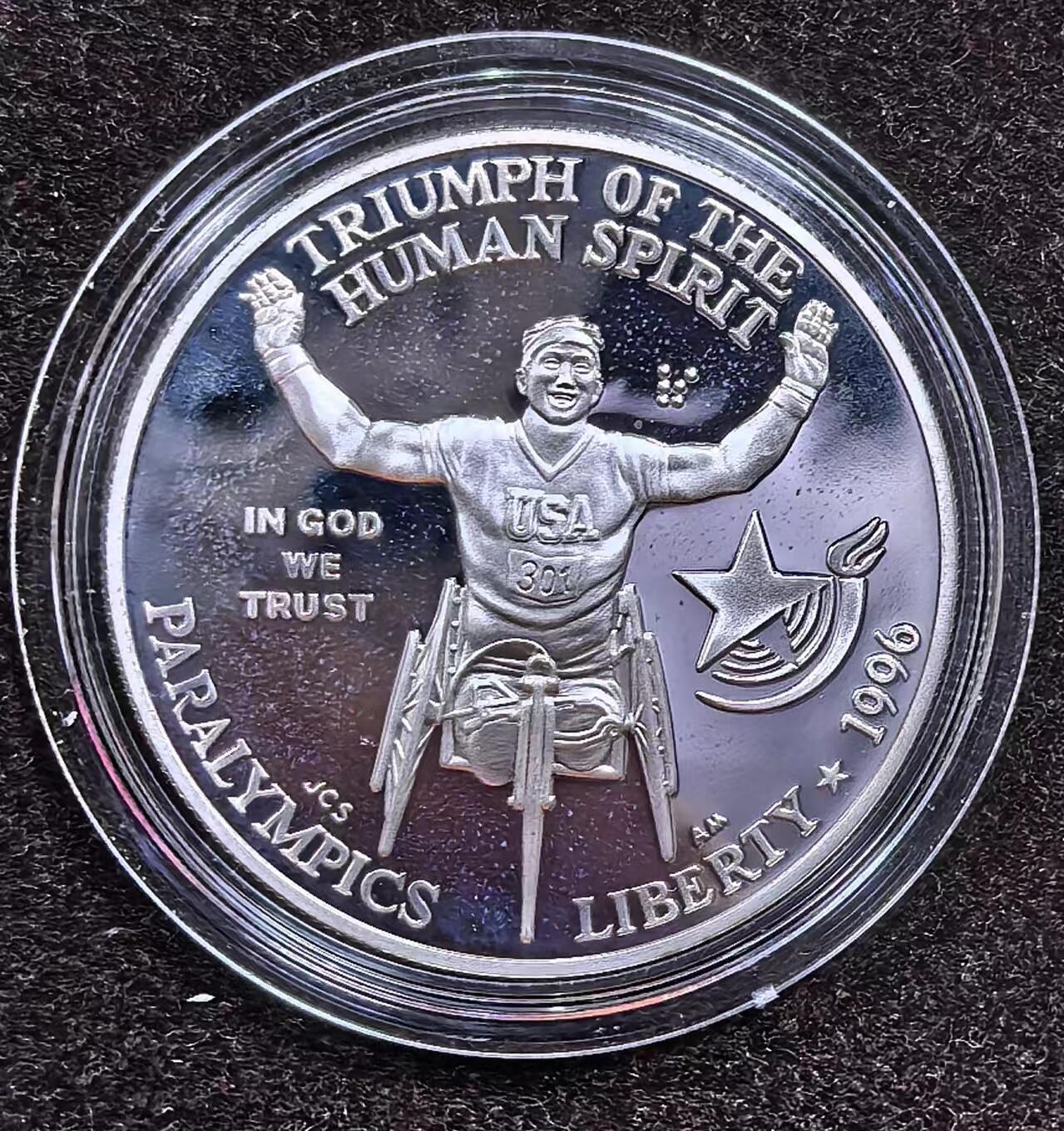 北京马甸外国币专卖微拍第124期，外国金银币专场，陆续上新，欢迎关注 美国1996年亚特兰大奥运会纪念币 1元大银币26.7g 38mm90%