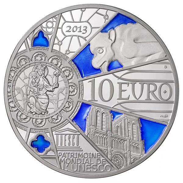 北京马甸外国币专卖微拍第124期，外国金银币专场，陆续上新，欢迎关注 2019年法国巴黎圣母院灾后重建慈善精制纪念银币.巴黎圣母院银币重量：21克成色900，盒证齐全