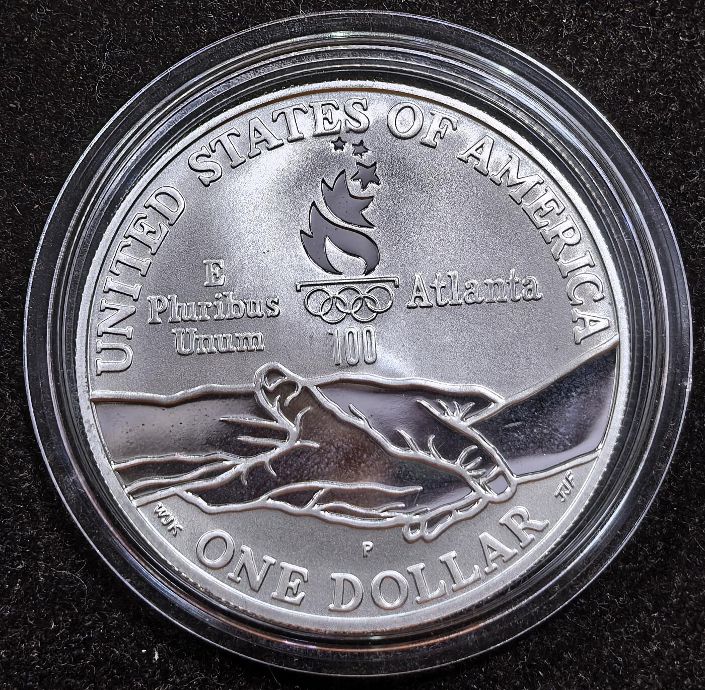 北京马甸外国币专卖微拍第124期，外国金银币专场，陆续上新，欢迎关注 美国1996年亚特兰大奥运会纪念币 1元大银币26.7g 38mm90%