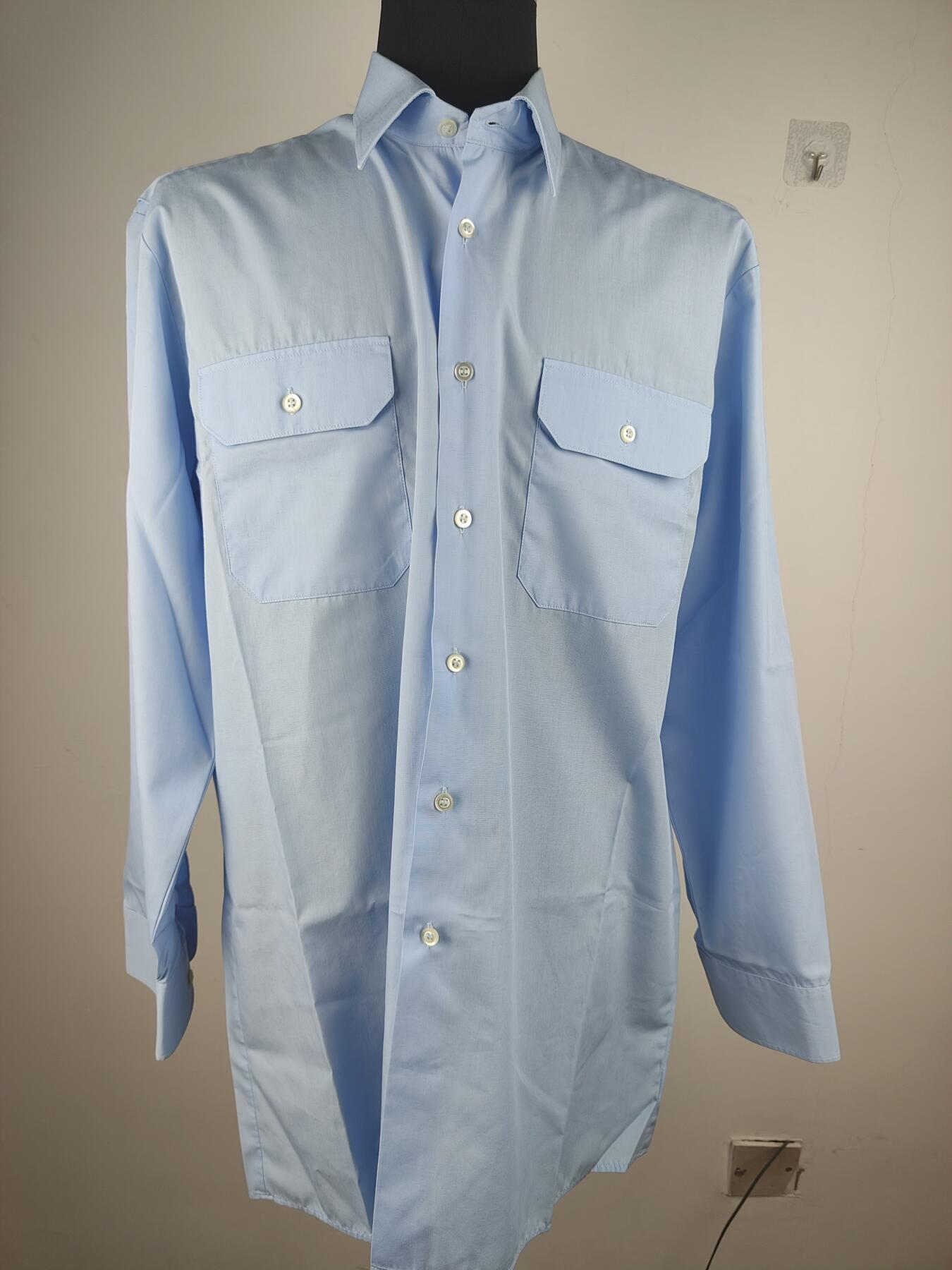 全场0元起拍 第181期 咸鱼国勋章拍卖专场 8月11日（周日）下午6：00开始 西德陆军衬衣 领围43 肩宽50 胸围120 衣长84 袖长62