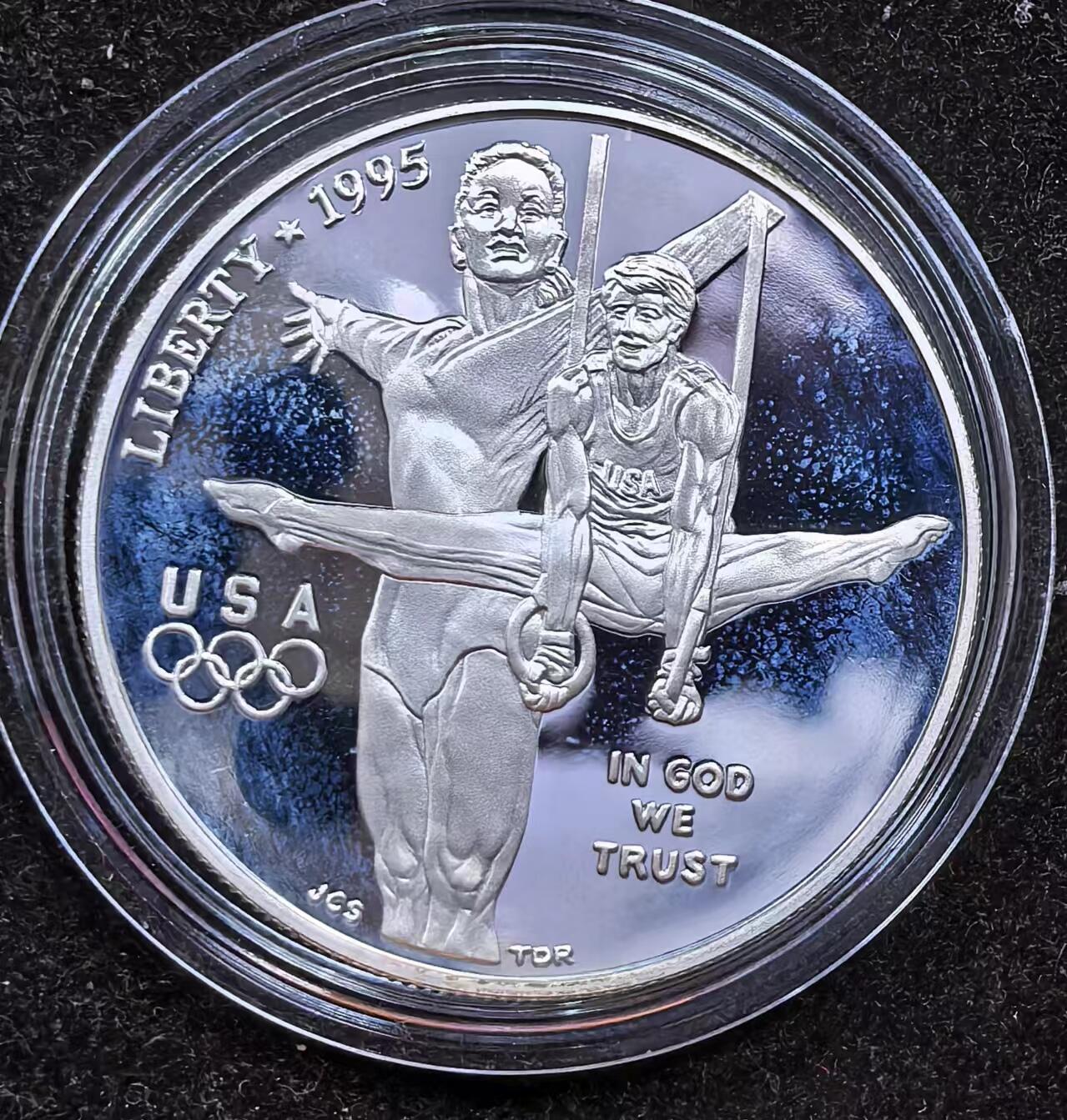 北京马甸外国币专卖微拍第124期，外国金银币专场，陆续上新，欢迎关注 美国1996年亚特兰大奥运会纪念币 1元大银币26.7g 38mm90%