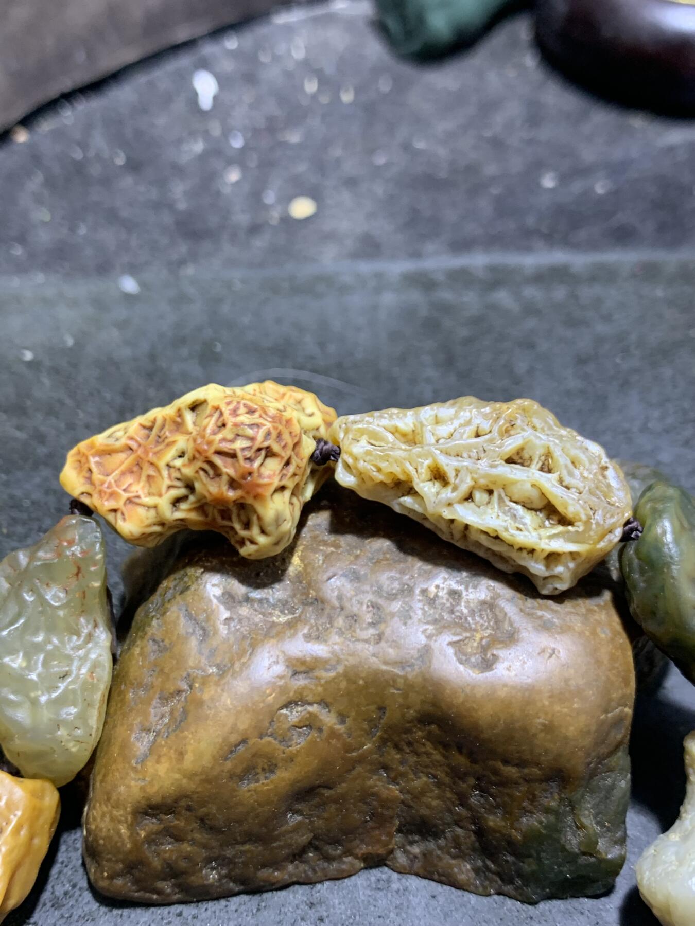 阿拉善筋脉石原石手工编织手串一条，
