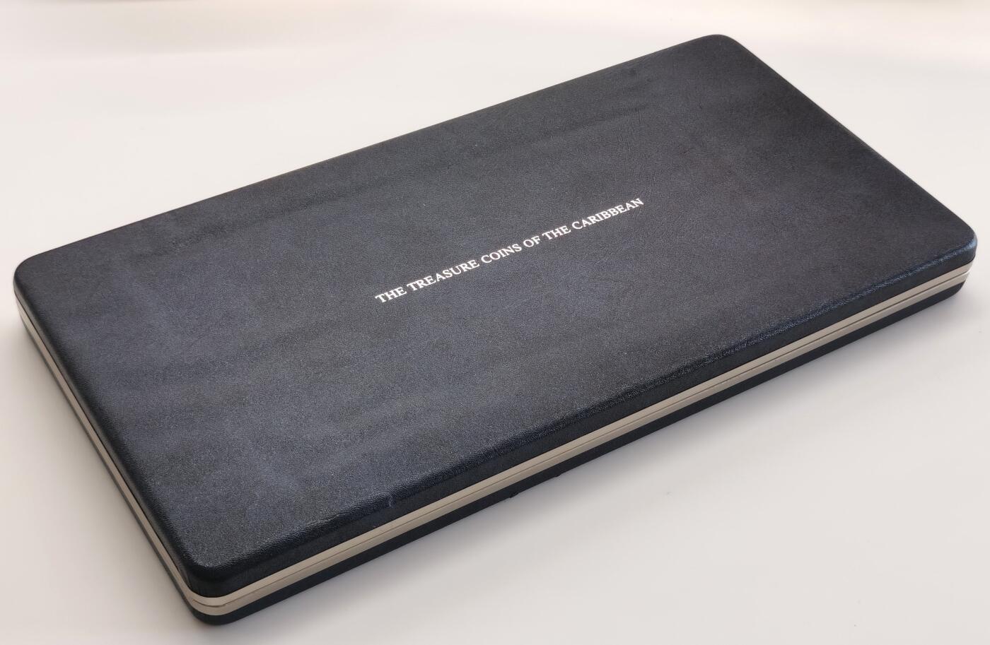 博洋堂世界钱币拍卖第087期（全场包邮） 近期暴涨品种 罕见25枚大珍精制银套币 1985年英属维尔京加勒比珍宝系列20元 单枚19.09克 925银 38mm精制 原盒装，国内成交套数低于5套，币面转光精美，伊丽莎白中年装，这些银币的铸造技术和设计理念也体现了当时制币工艺的最高水平，成为了收藏家们追逐的对象