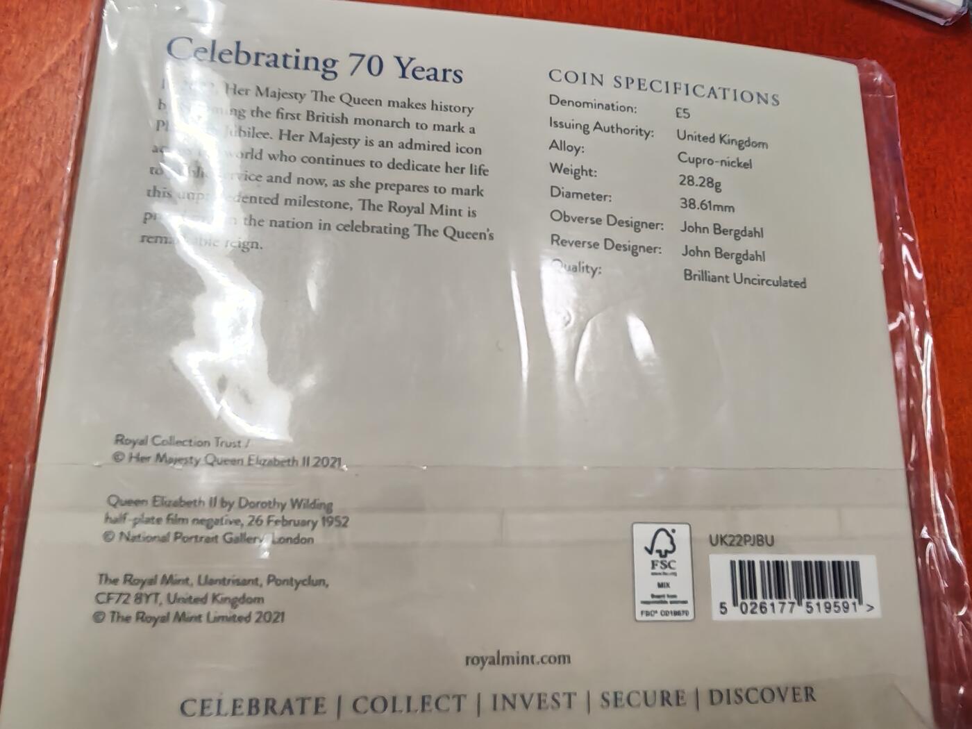 长老汇龙年精选第二十场拍卖 2022英国女王在位70周年5英镑铜镍币，卡装