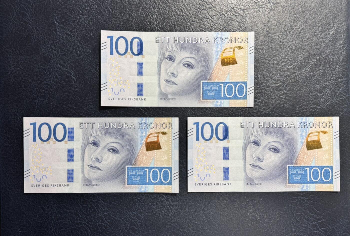 收藏联盟Quantum Auction 第367期拍卖  瑞典2016年100克朗三张 品相UNC 女星葛泰丽.嘉宝 号码无4