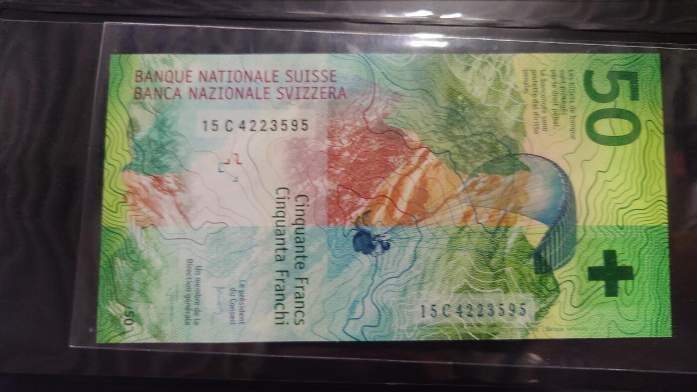 【世界钱币】精选微拍第125期暨2024年第36期  豹子号和硬货专场 2015年瑞士50法郎 全新绝品