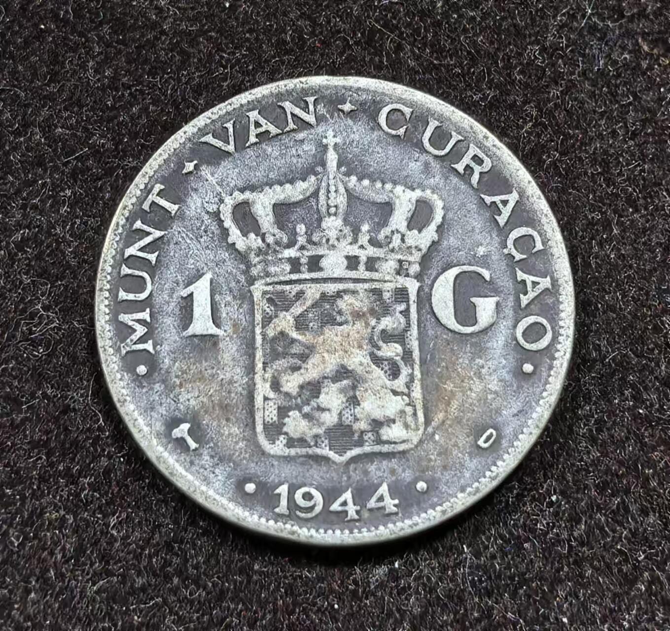 北京马甸外国币专卖微拍第124期，外国金银币专场，陆续上新，欢迎关注 1944年荷属库拉索银币，重10克，725银。品相如图 ，
