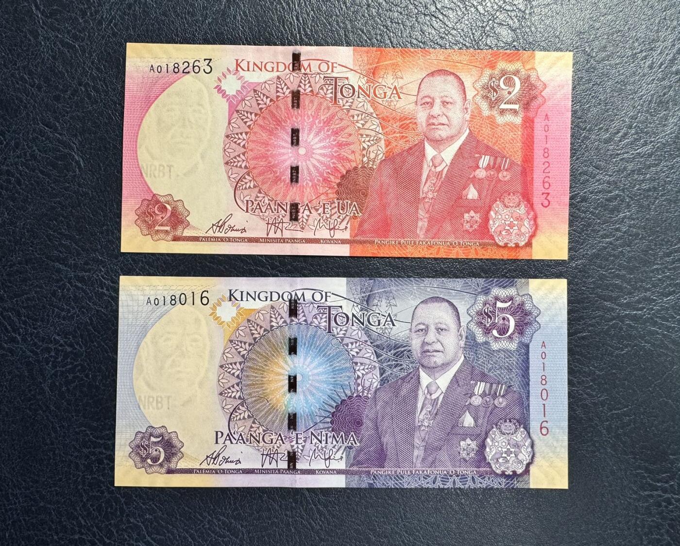 收藏联盟Quantum Auction 第367期拍卖  汤加2015年2到50潘加首发A冠 品相全新UNC 号码无457