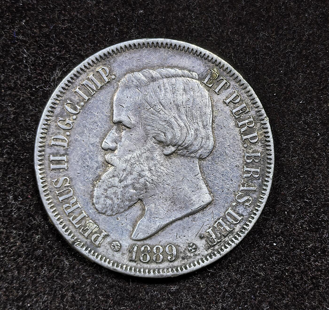 北京马甸外国币专卖微拍第124期，外国金银币专场，陆续上新，欢迎关注 1889年巴西2000瑞斯银币，俗称：巴西大胡子银币