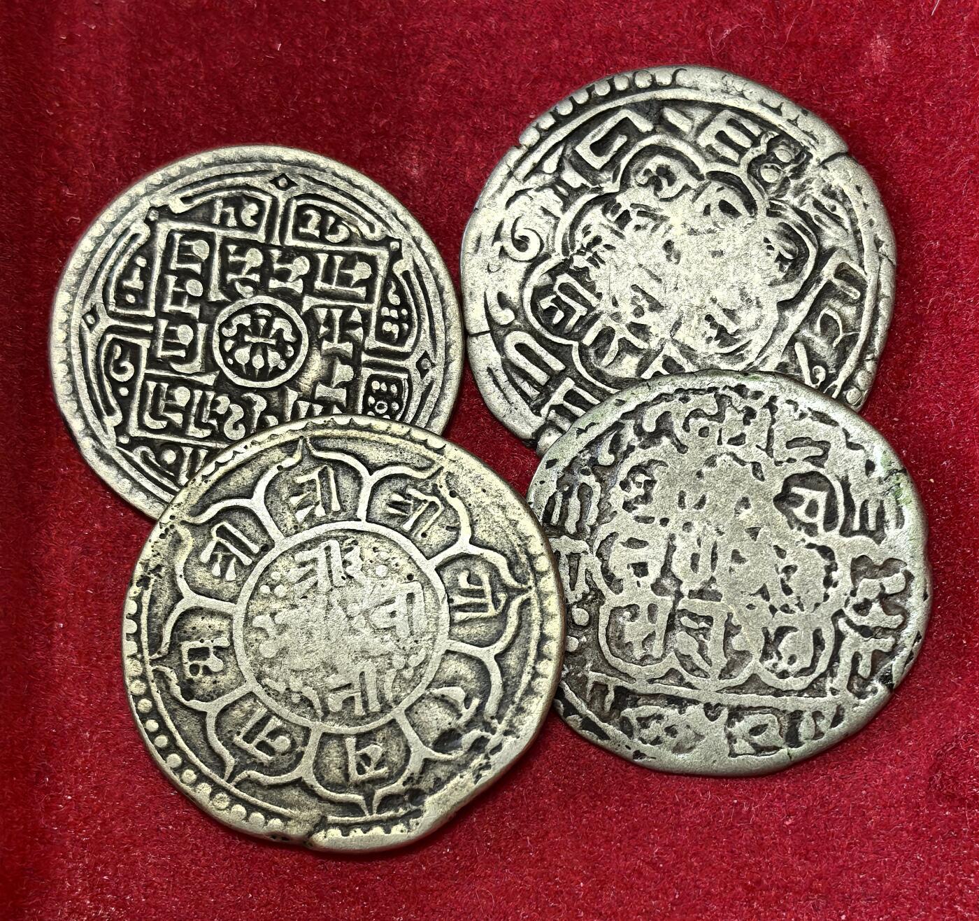 凡希社世界钱币微拍第二百八十期 尼泊尔沙阿王朝银莫哈四枚一组