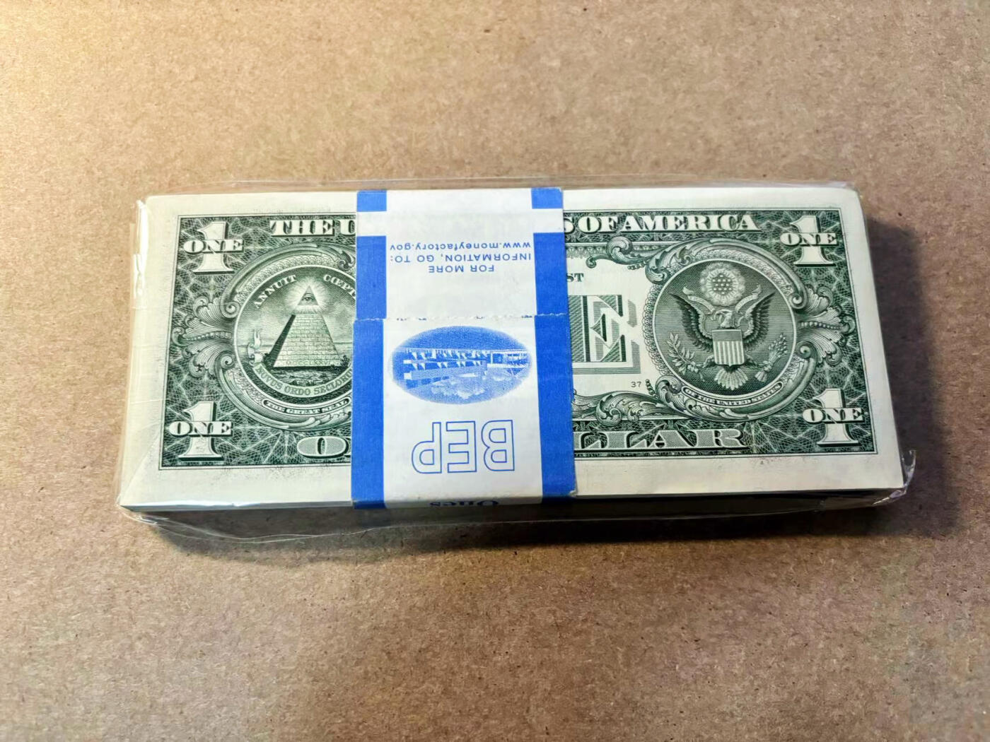 【Blue Auction】✨世界纸币精拍第524期【精】 【整刀 补号】美国 2013年1美金 全新UNC