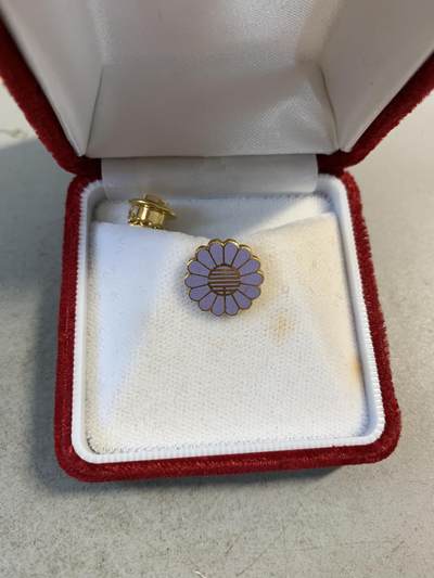 远东徽章小铺8月11周日晚上九点结束 - 自民党受彰党员