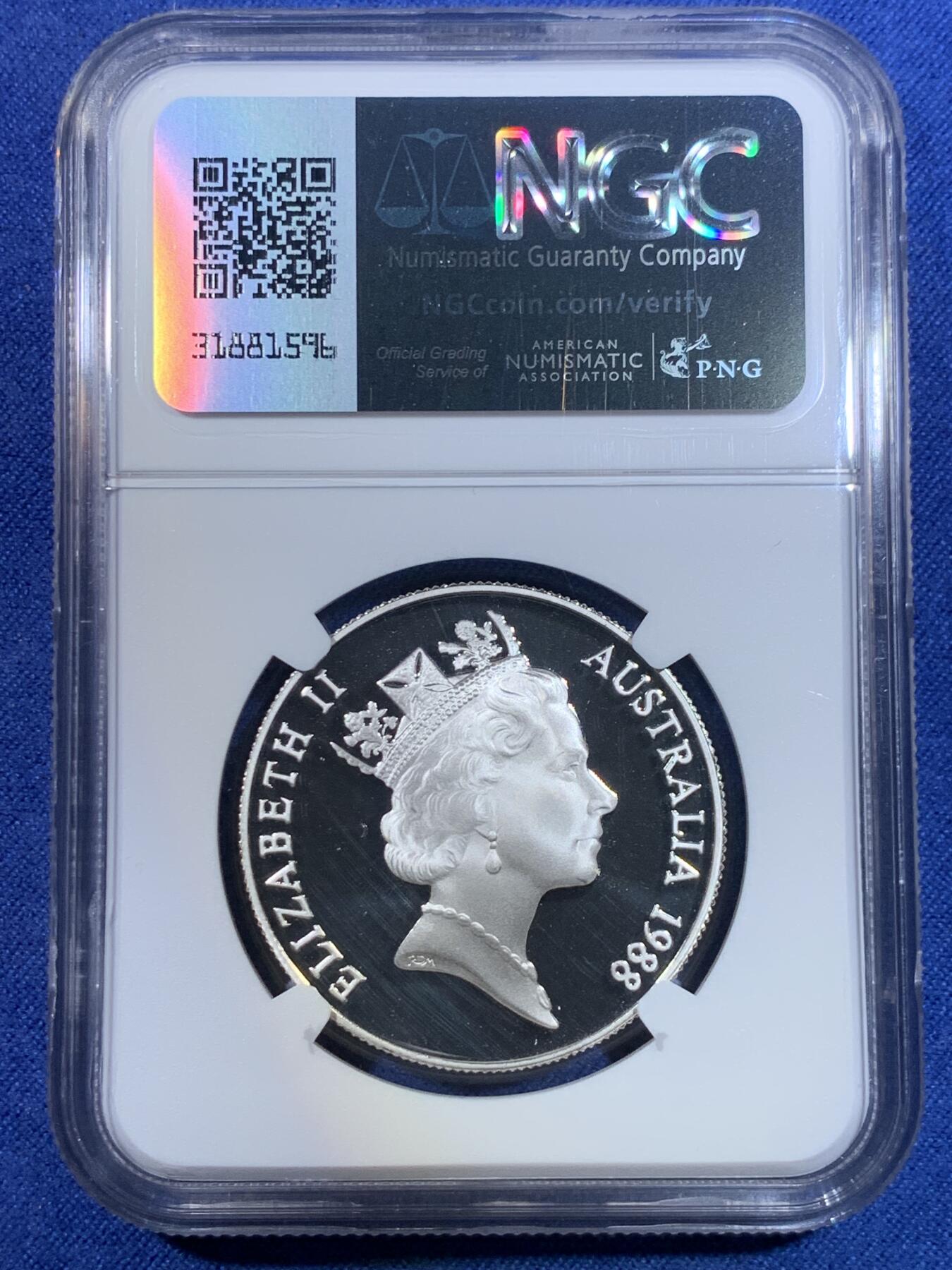 《竞宝斋》第296场- 周日，周一  2场连拍 （全场包邮） NGC PF69UC 澳大利亚1988年发行的首任总督亚瑟.菲利普（第一舰队）登陆澳洲200周年10澳元精制纪念币 20g 925银 34mm