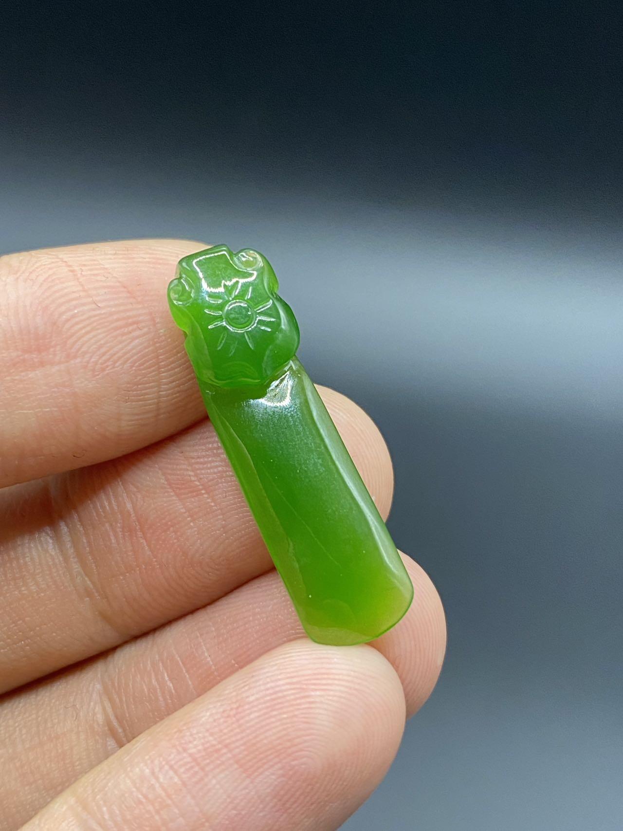 碧玉如意吊坠