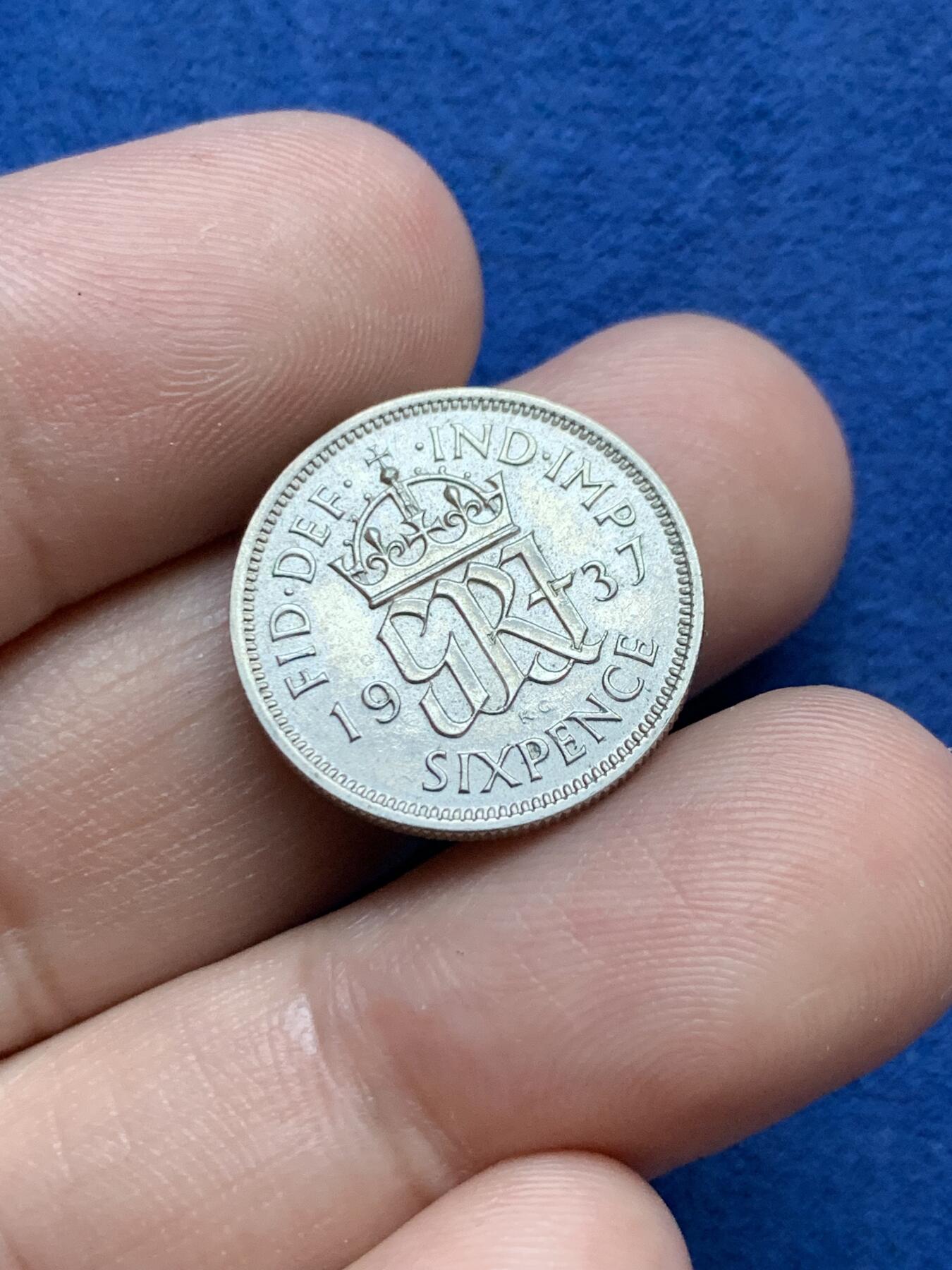 《竞宝斋》第296场- 周日，周一  2场连拍 （全场包邮） 英国 1937年 6便士 乔治六世 银币 首年转光好品